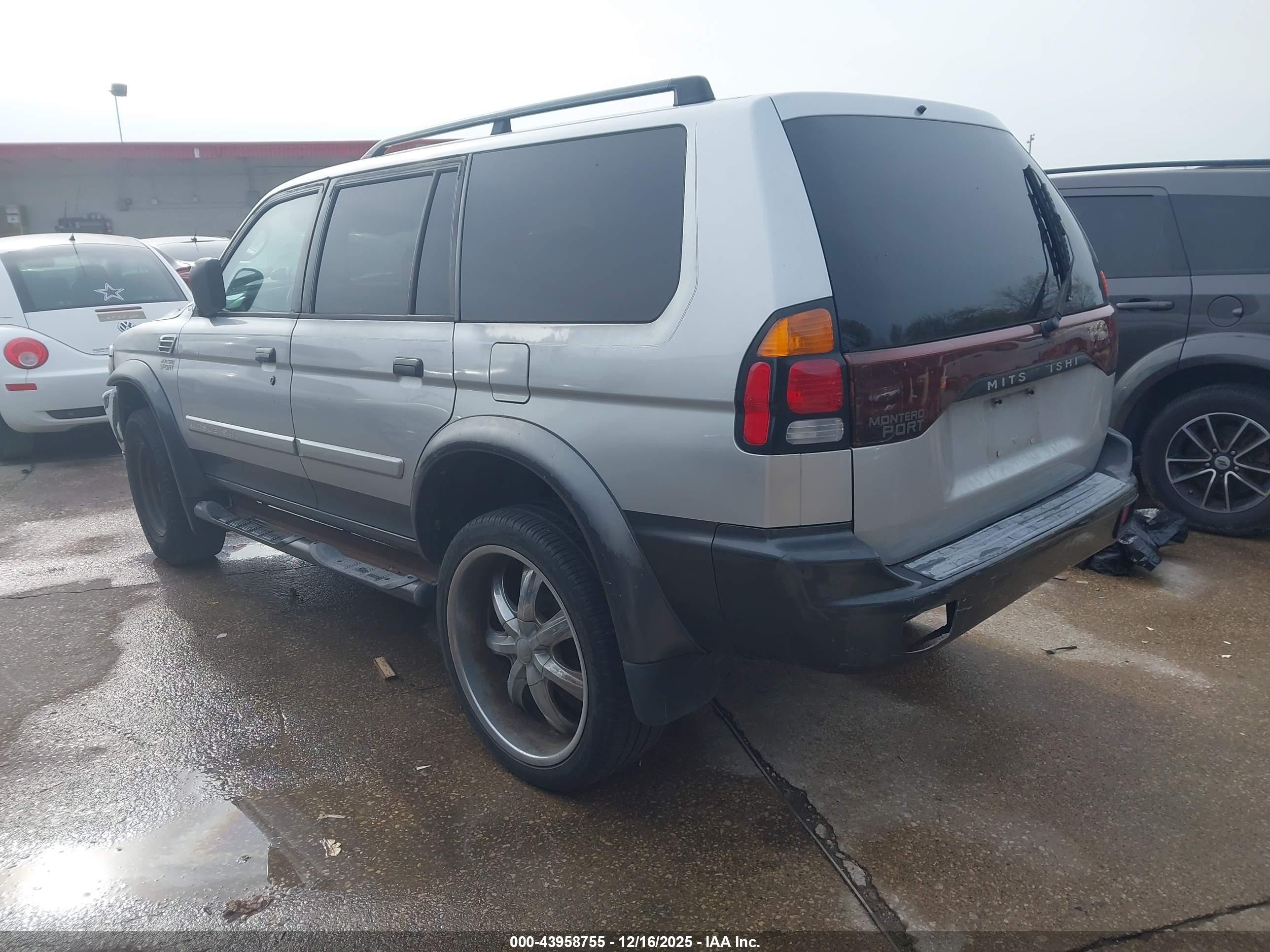 2002 Mitsubishi Montero Sport Xls Silver vin: JA4LS31R12J031321