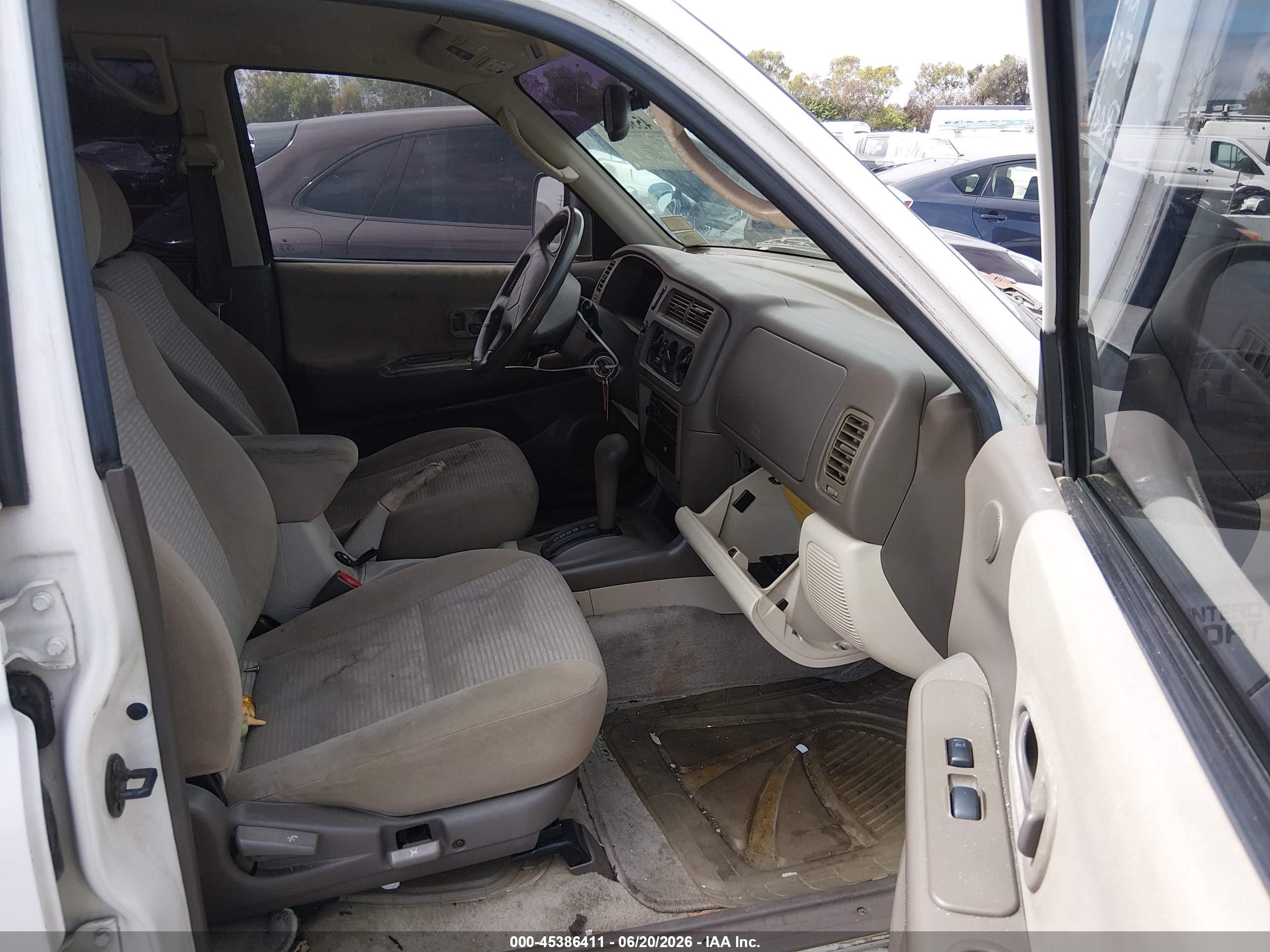 2002 Mitsubishi Montero Sport Xls White vin: JA4LS31R52J034321