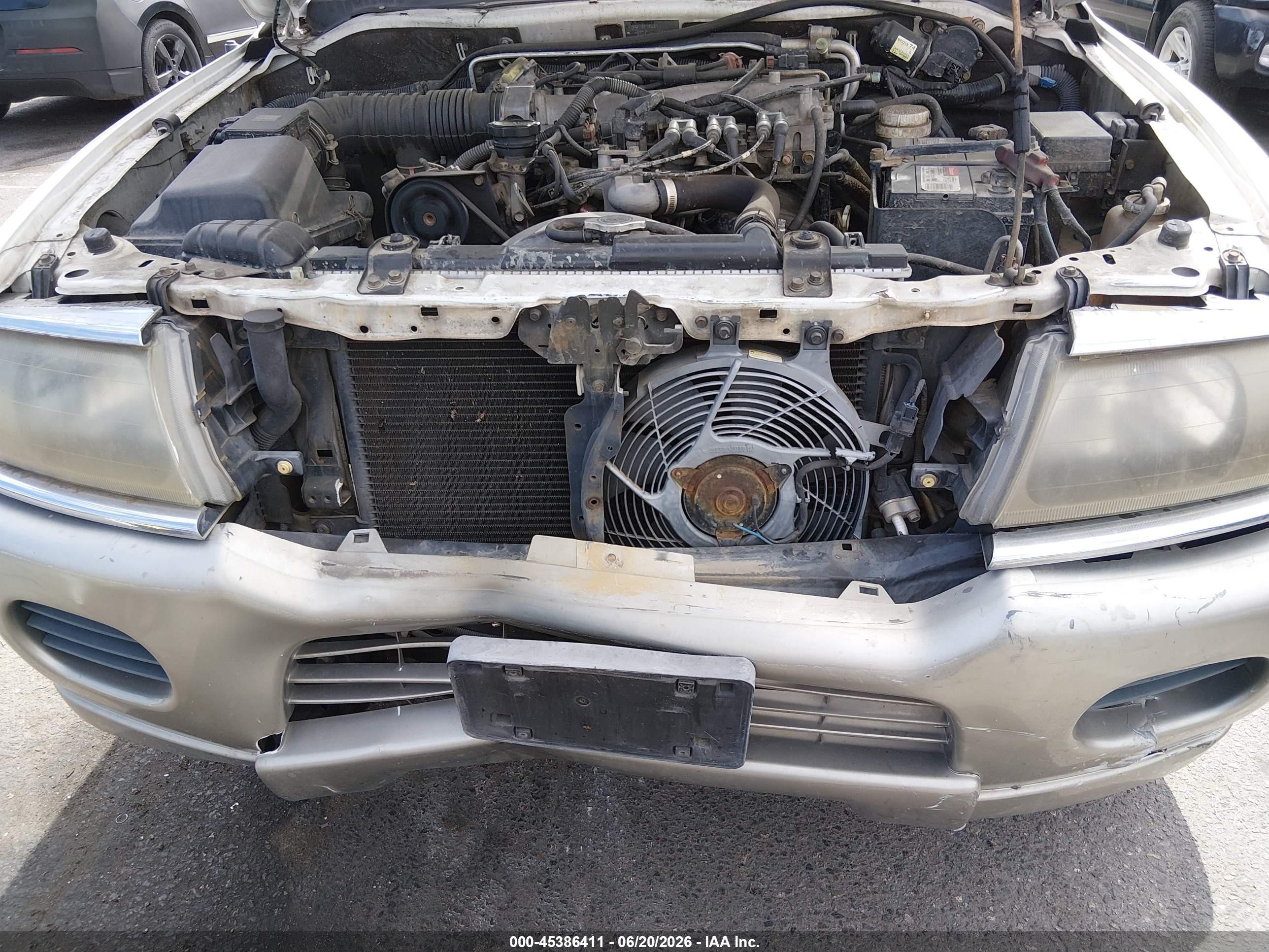2002 Mitsubishi Montero Sport Xls White vin: JA4LS31R52J034321