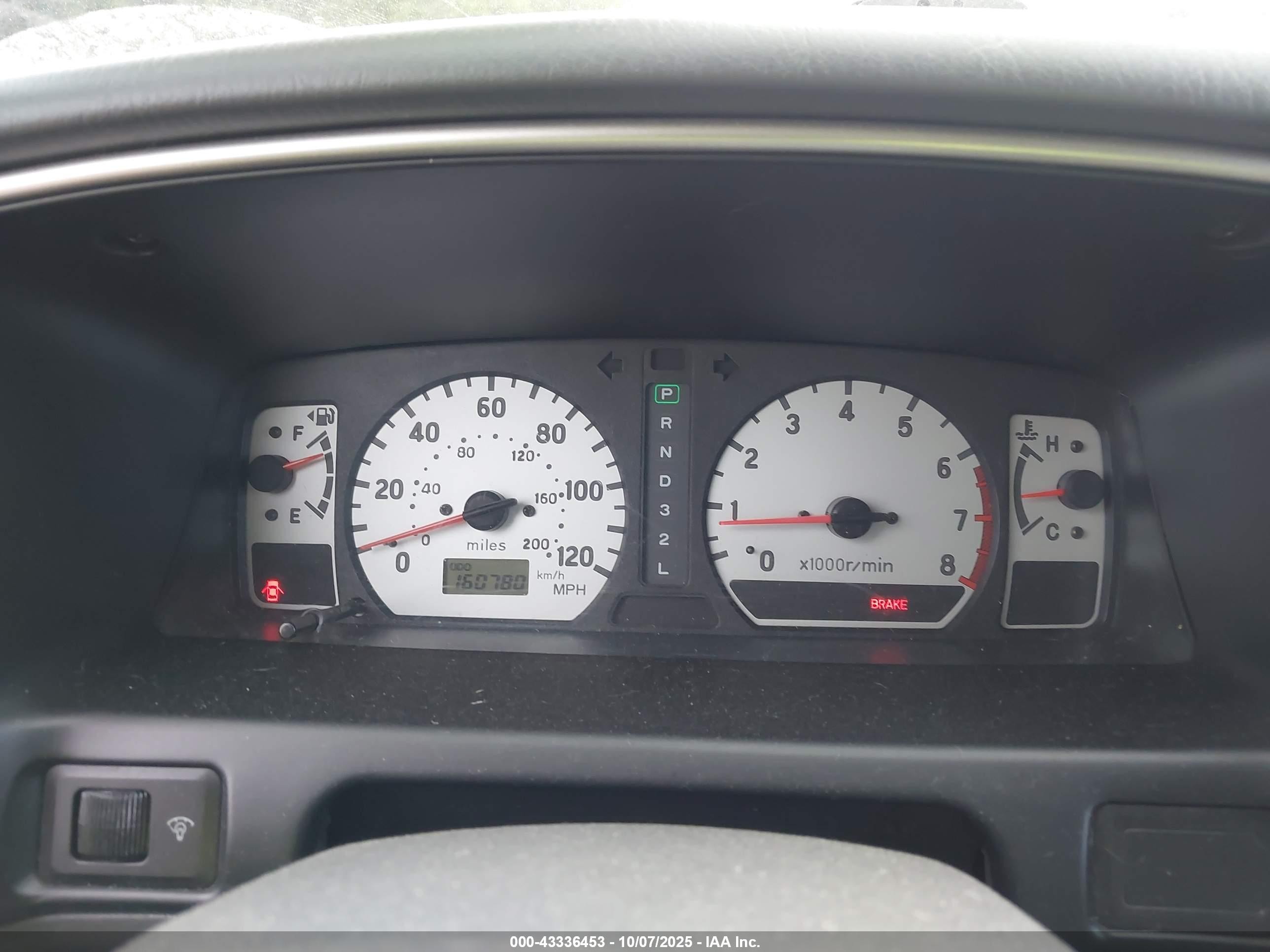 2002 Mitsubishi Montero Sport Xls Silver vin: JA4LS31R62J015762