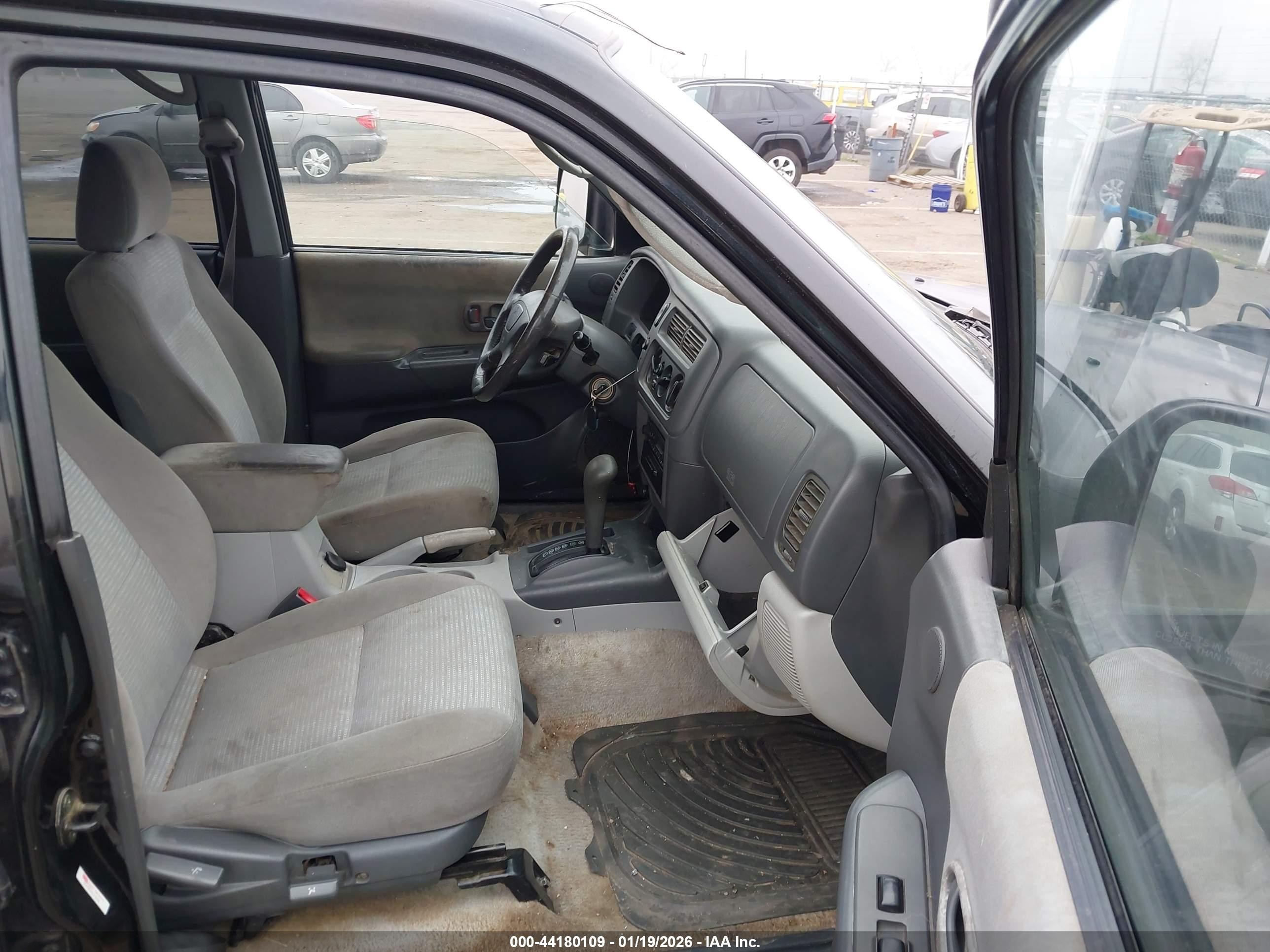 2002 Mitsubishi Montero Sport Xls Black vin: JA4LS31R72J008786