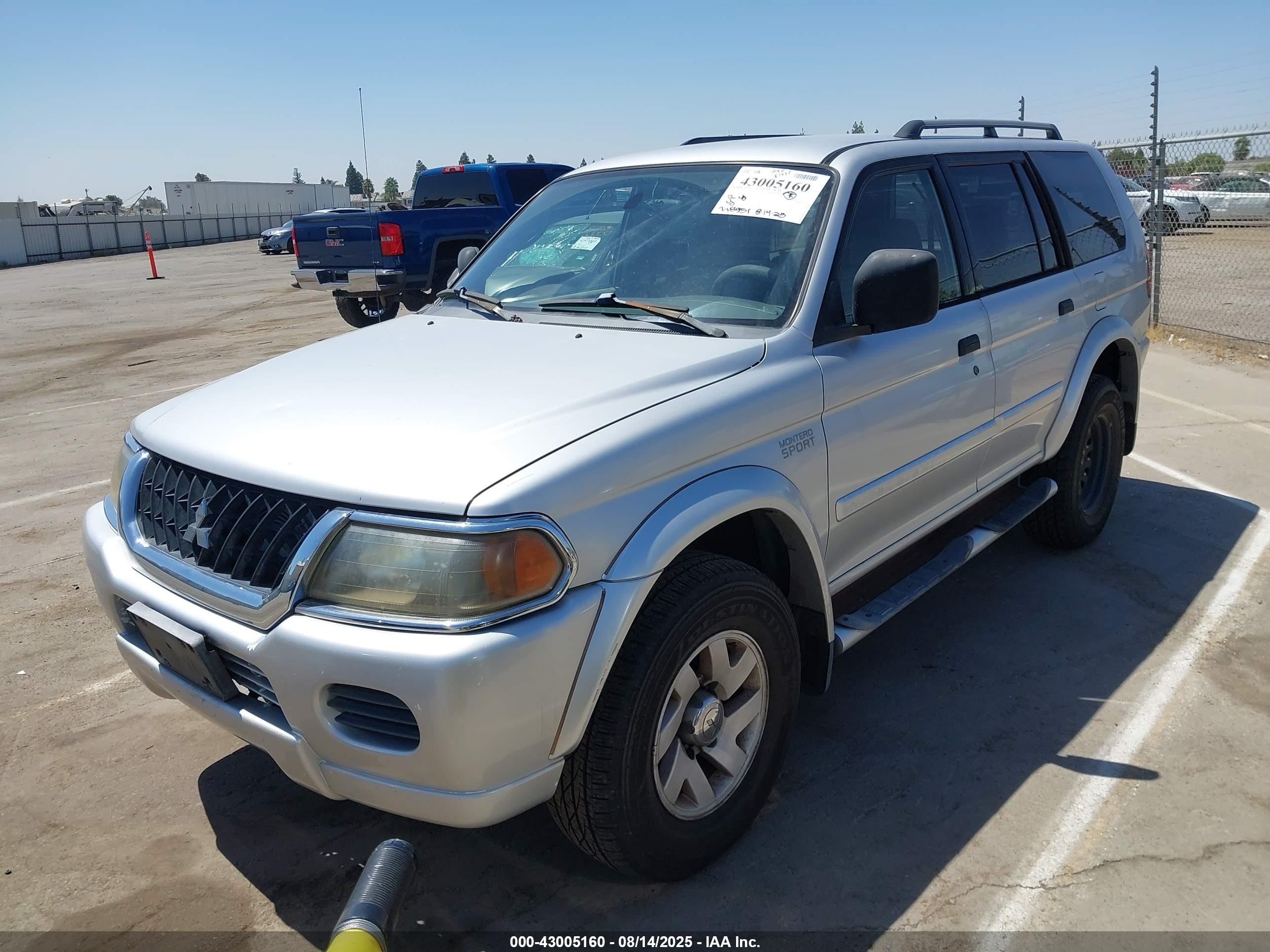 2002 Mitsubishi Montero Sport Xls Silver vin: JA4LS31R72J068051