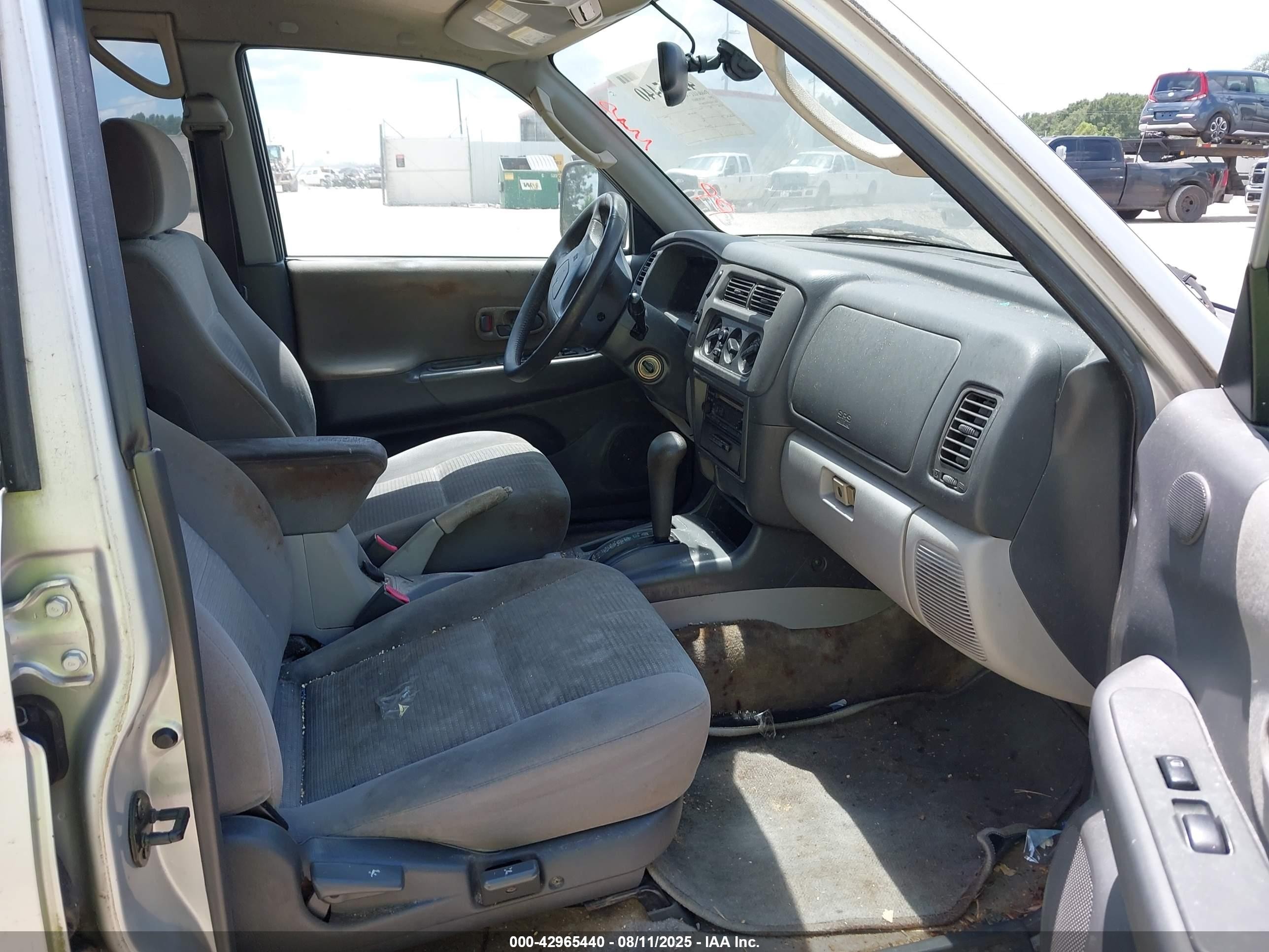 2002 Mitsubishi Montero Sport Xls Silver vin: JA4LS31RX2P005779