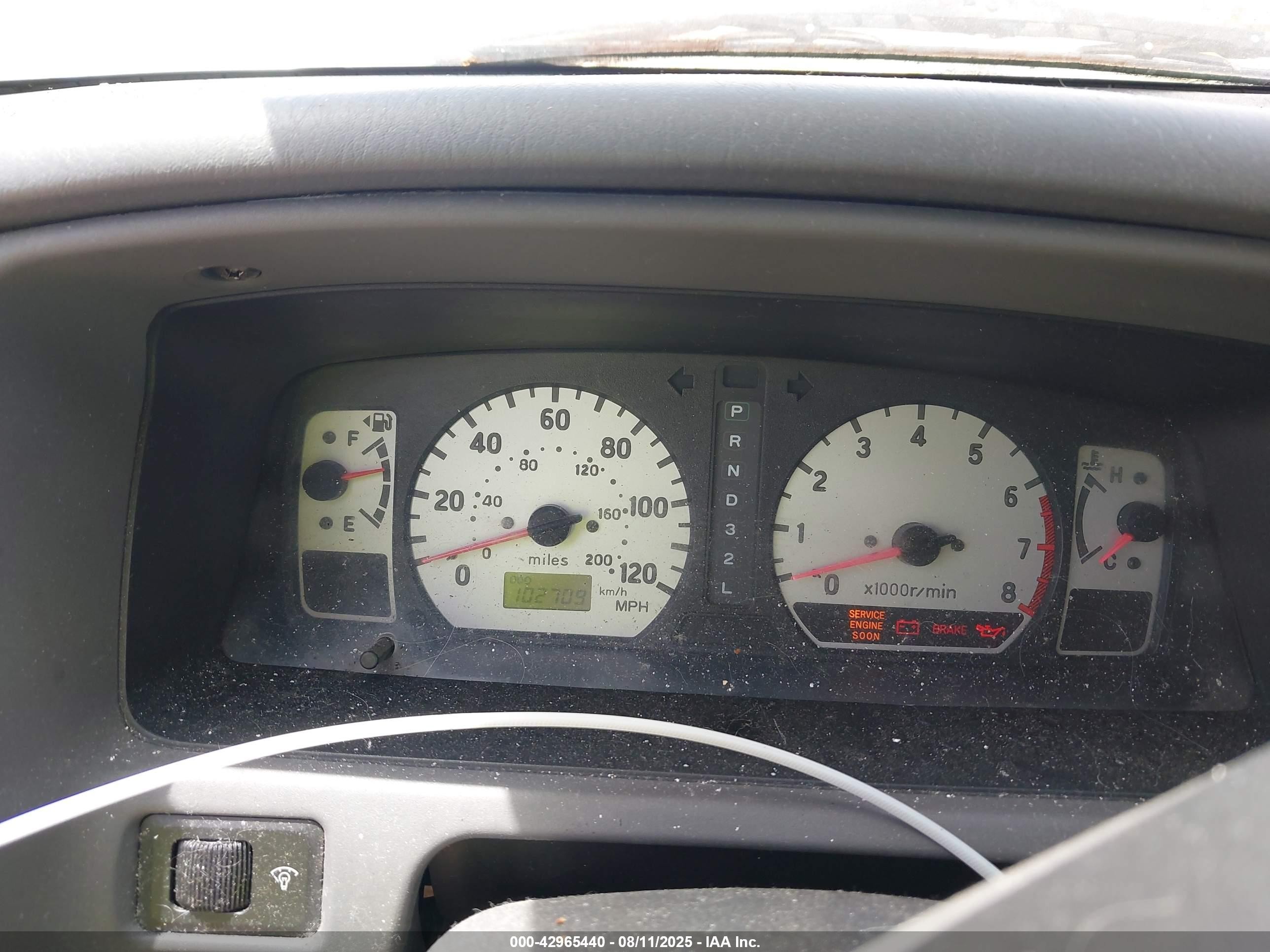 2002 Mitsubishi Montero Sport Xls Silver vin: JA4LS31RX2P005779