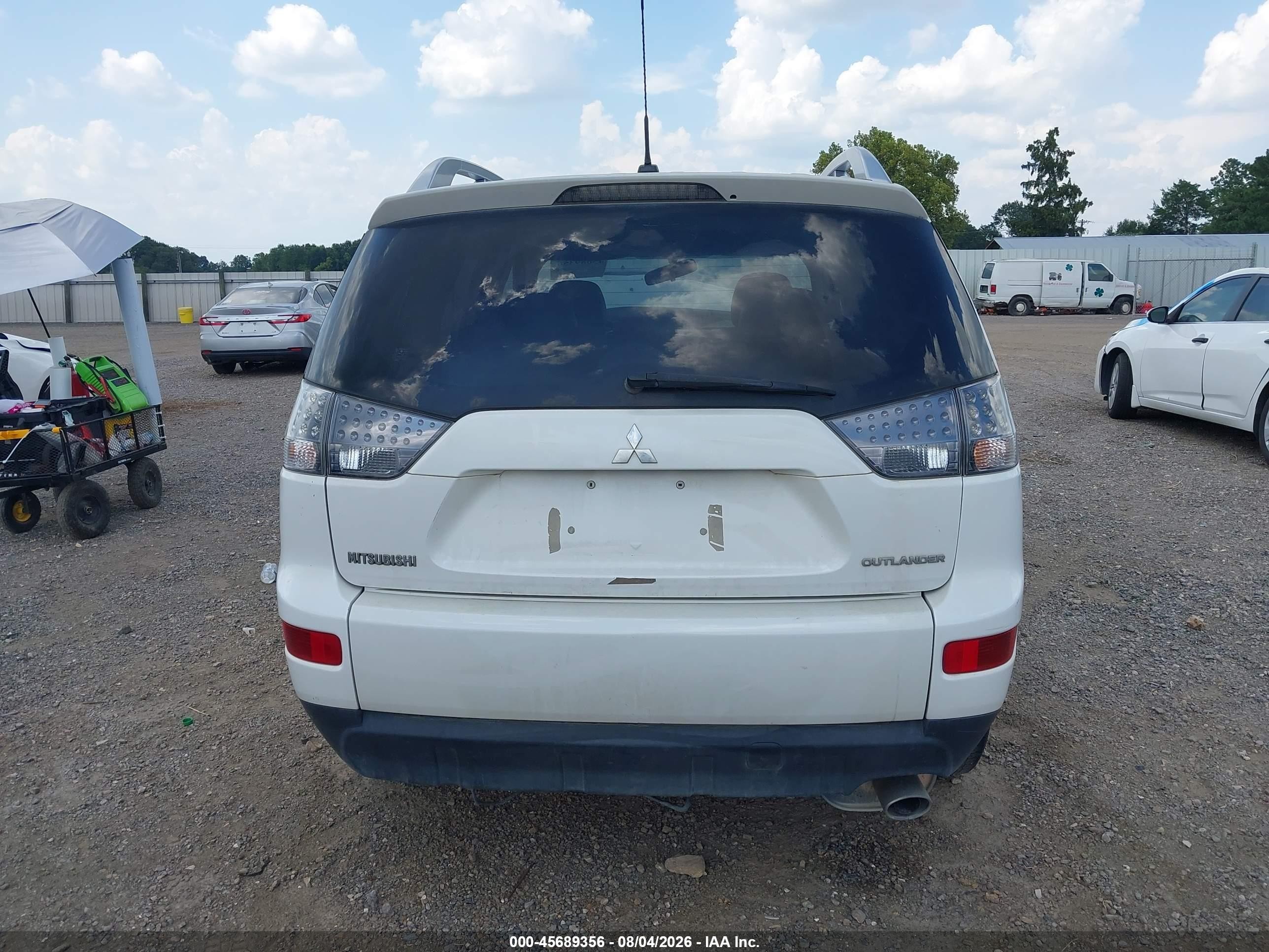 2008 Mitsubishi Outlander Se White vin: JA4LS31W78Z011252