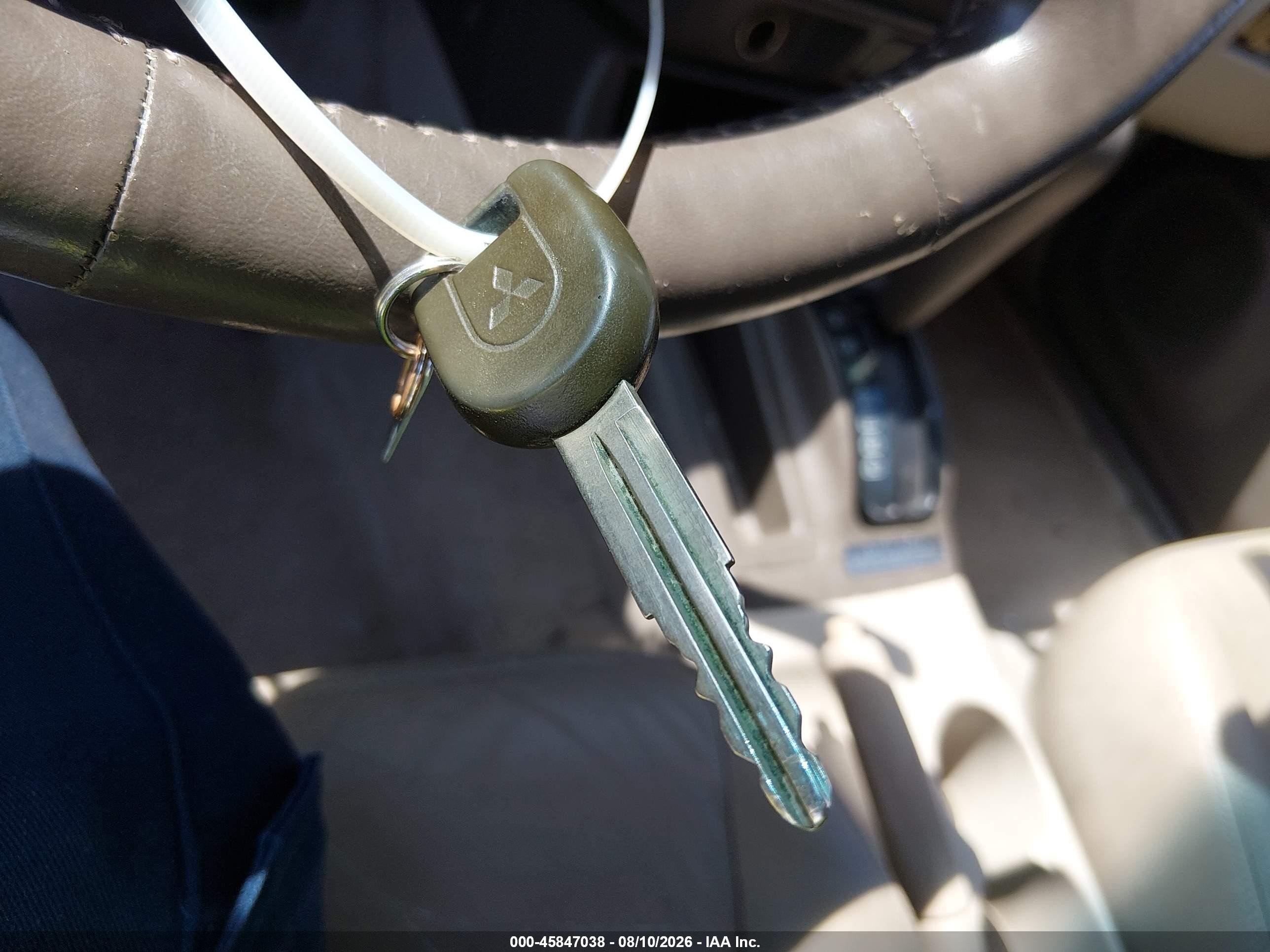 2001 Mitsubishi Montero Sport Ltd Silver vin: JA4LS41R41P007712