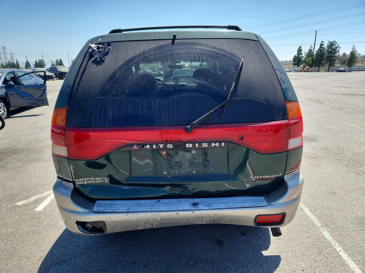 1999 Mitsubishi Montero Sport Limited Green vin: JA4LS41R4XP022896