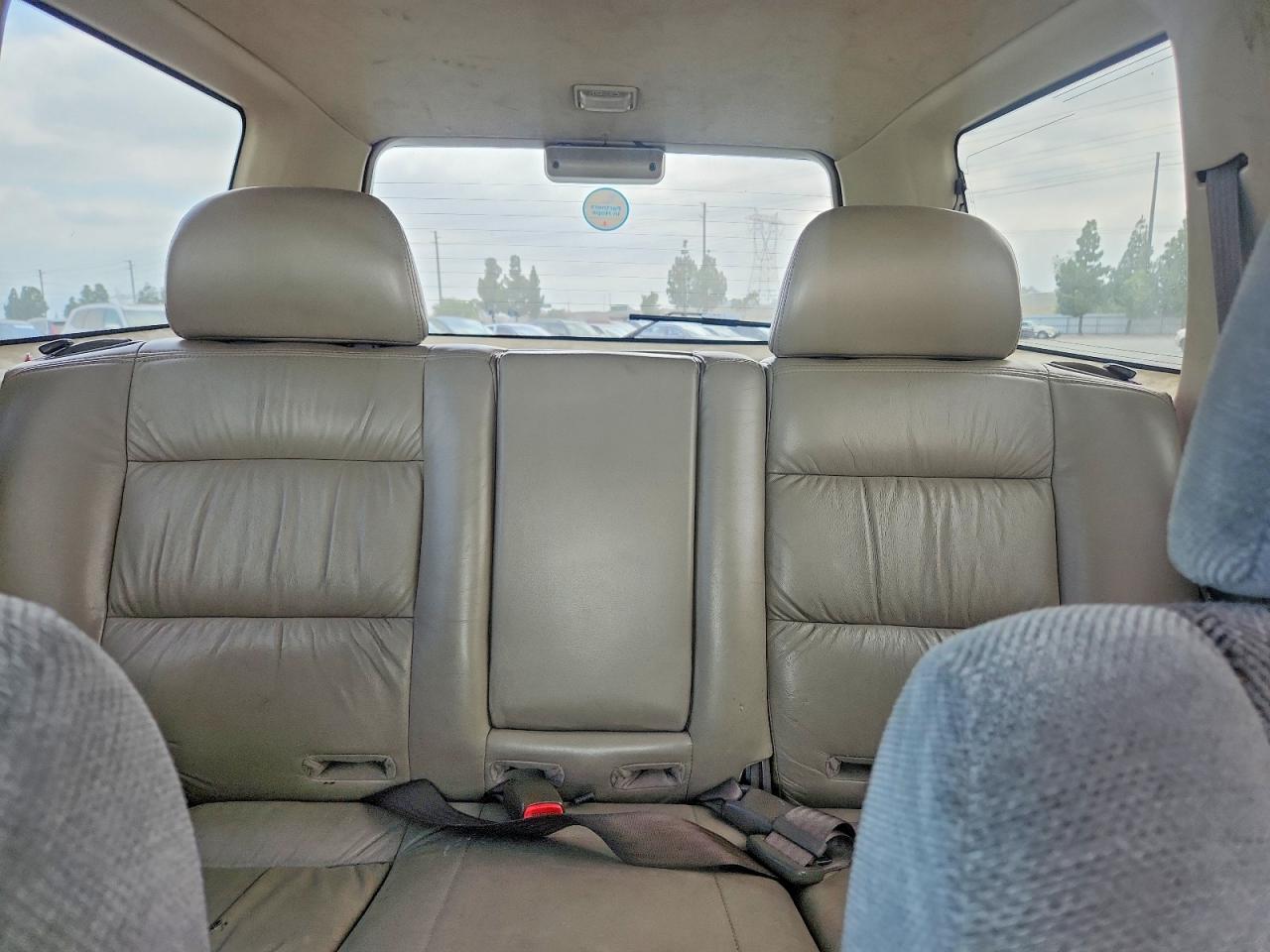 1999 Mitsubishi Montero Sport Limited White vin: JA4LS41R4XP031744