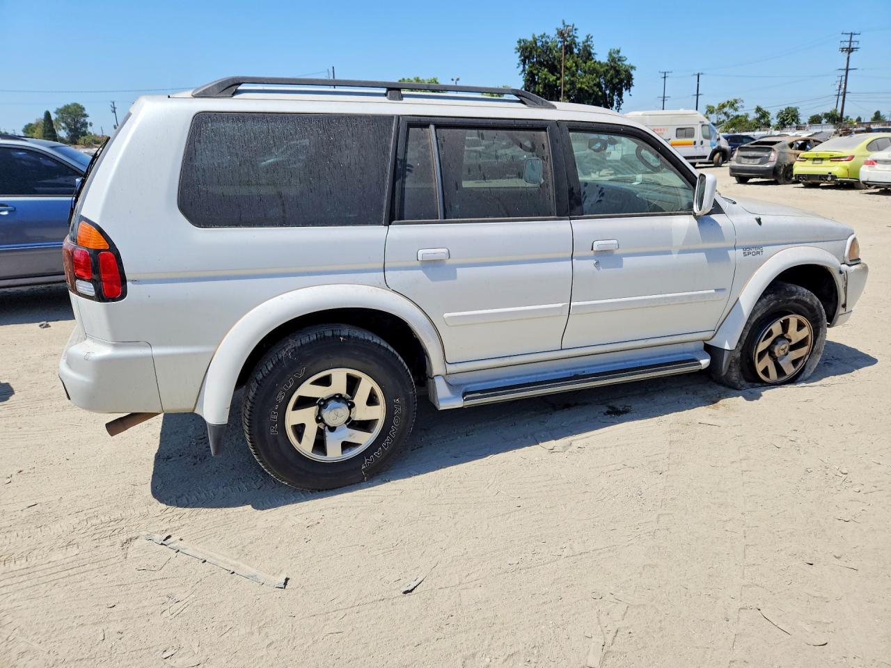 2003 Mitsubishi Montero Sport Limited White vin: JA4LS41R63J012187