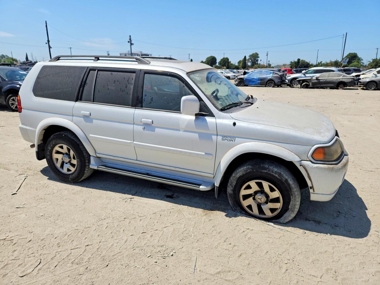 2003 Mitsubishi Montero Sport Limited White vin: JA4LS41R63J012187