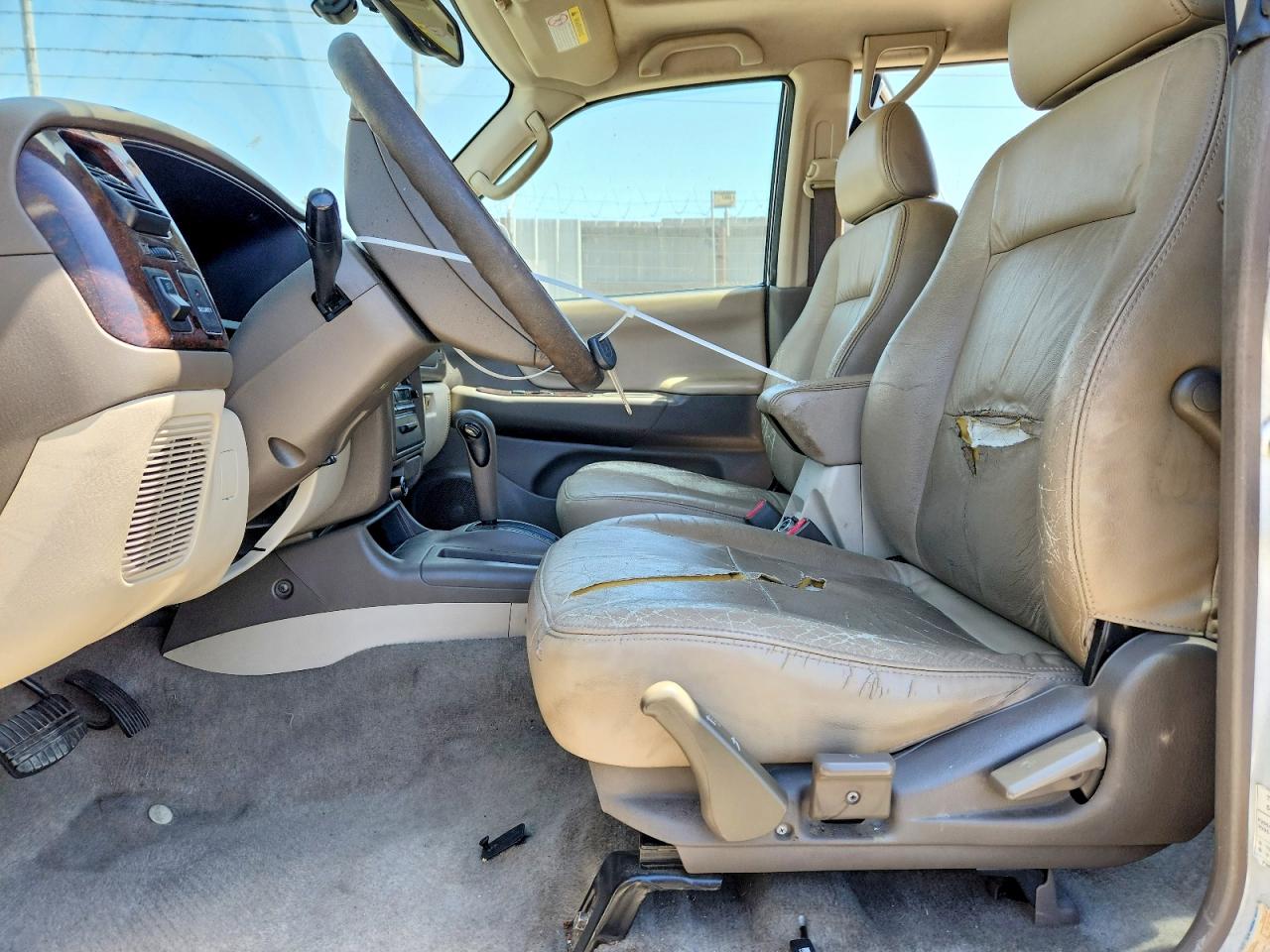 2003 Mitsubishi Montero Sport Limited White vin: JA4LS41R63J012187