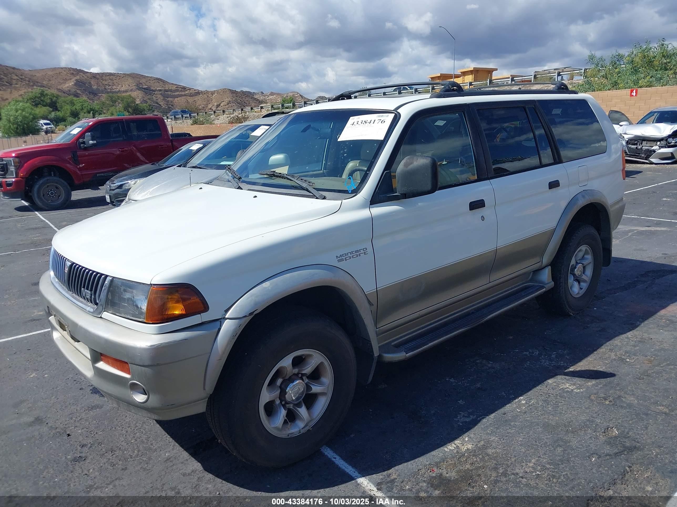 1999 Mitsubishi Montero Sport Ltd White vin: JA4LS41R7XP004831