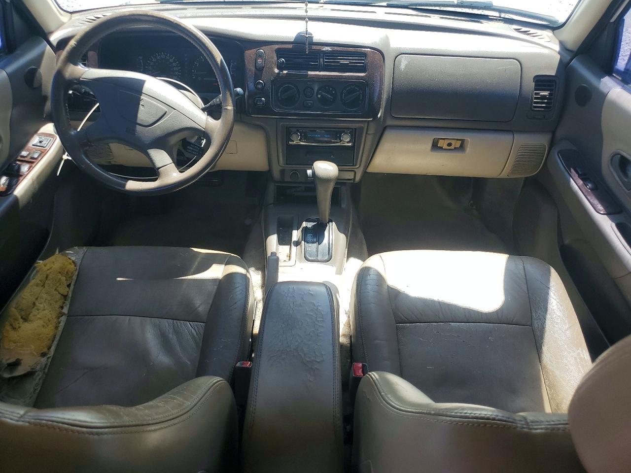 2001 Mitsubishi Montero Sport Limited Белый vin: JA4LS41R91P001727