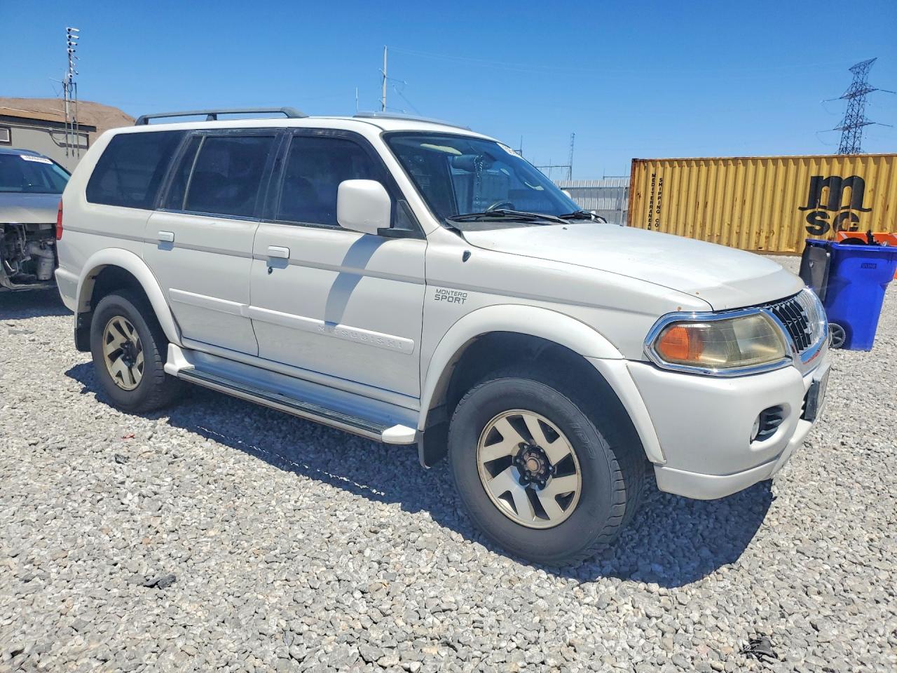 2001 Mitsubishi Montero Sport Limited Белый vin: JA4LS41R91P001727