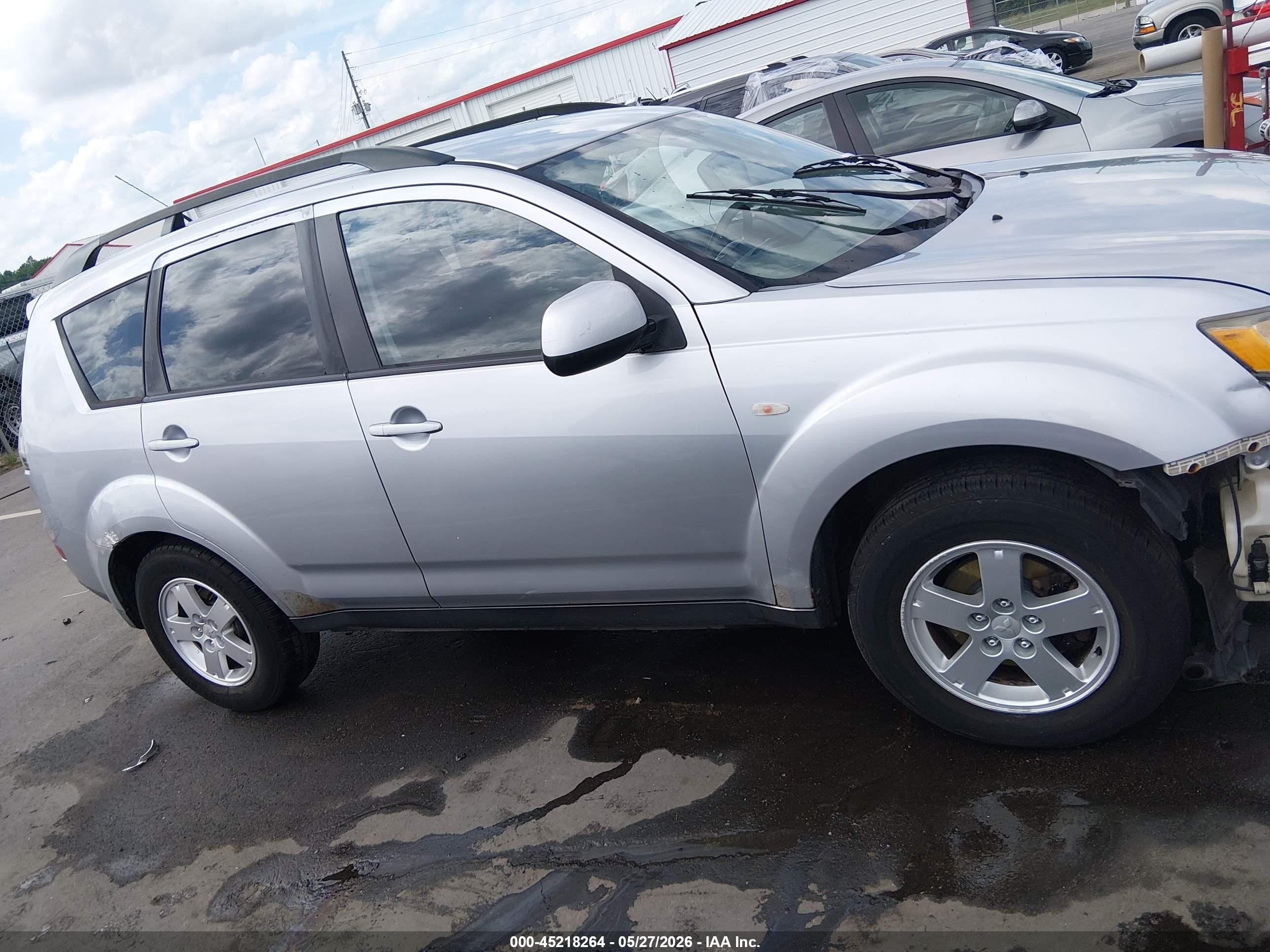 2008 Mitsubishi Outlander Es Silver vin: JA4LT21W38Z006279