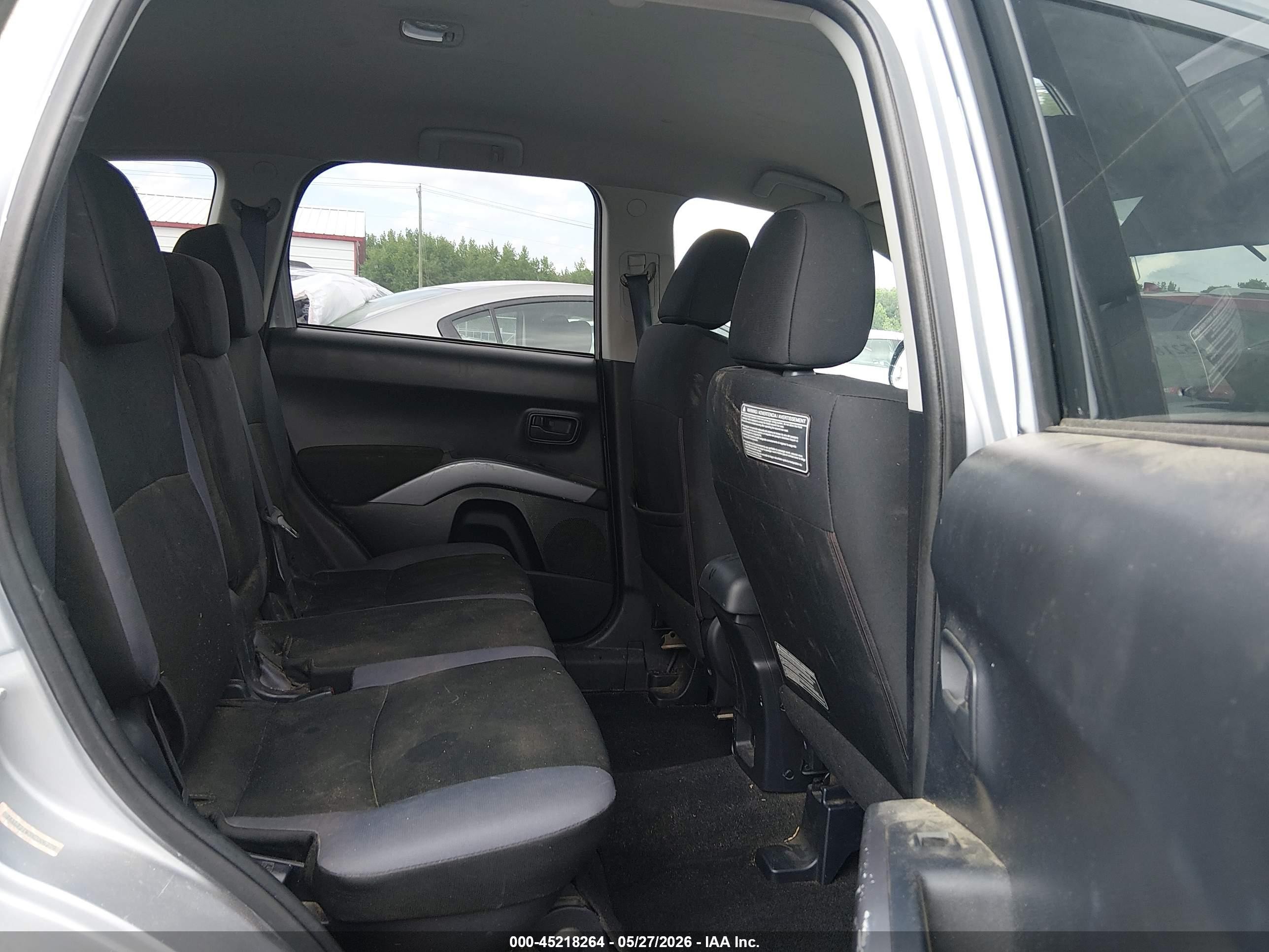 2008 Mitsubishi Outlander Es Silver vin: JA4LT21W38Z006279