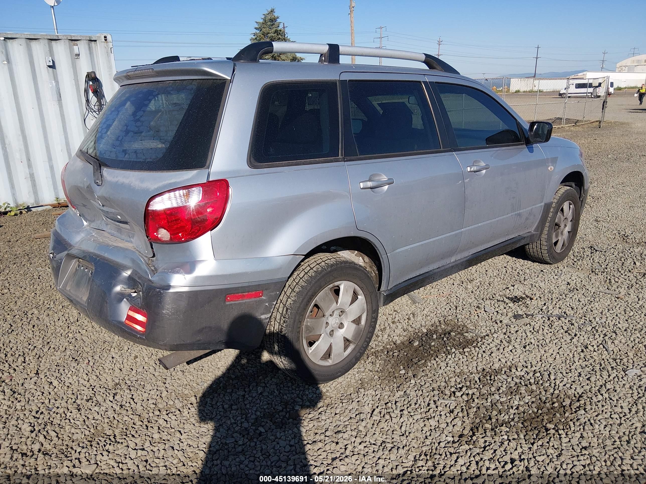 2005 Mitsubishi Outlander Ls Silver vin: JA4LX31F05U040750