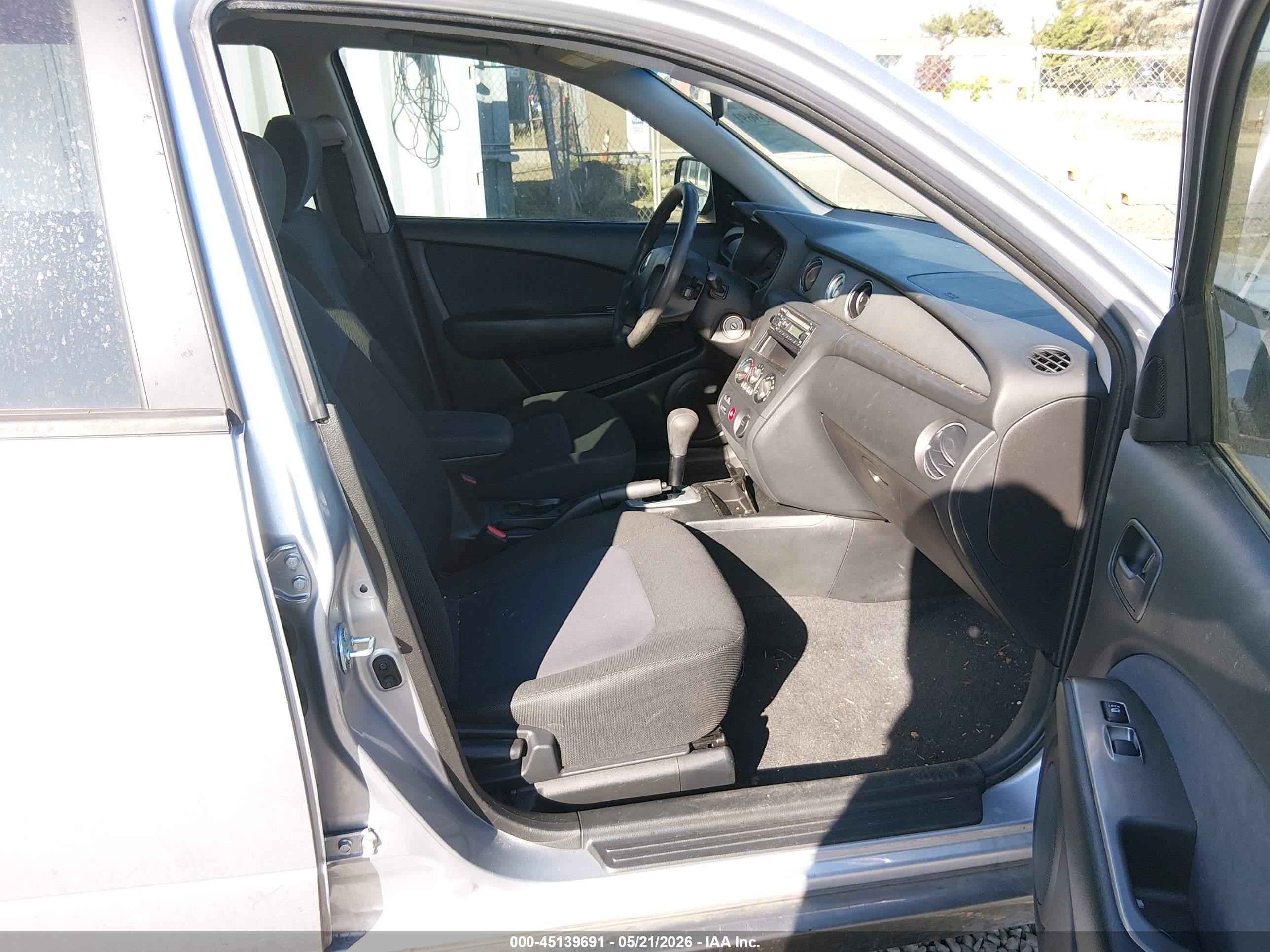 2005 Mitsubishi Outlander Ls Silver vin: JA4LX31F05U040750