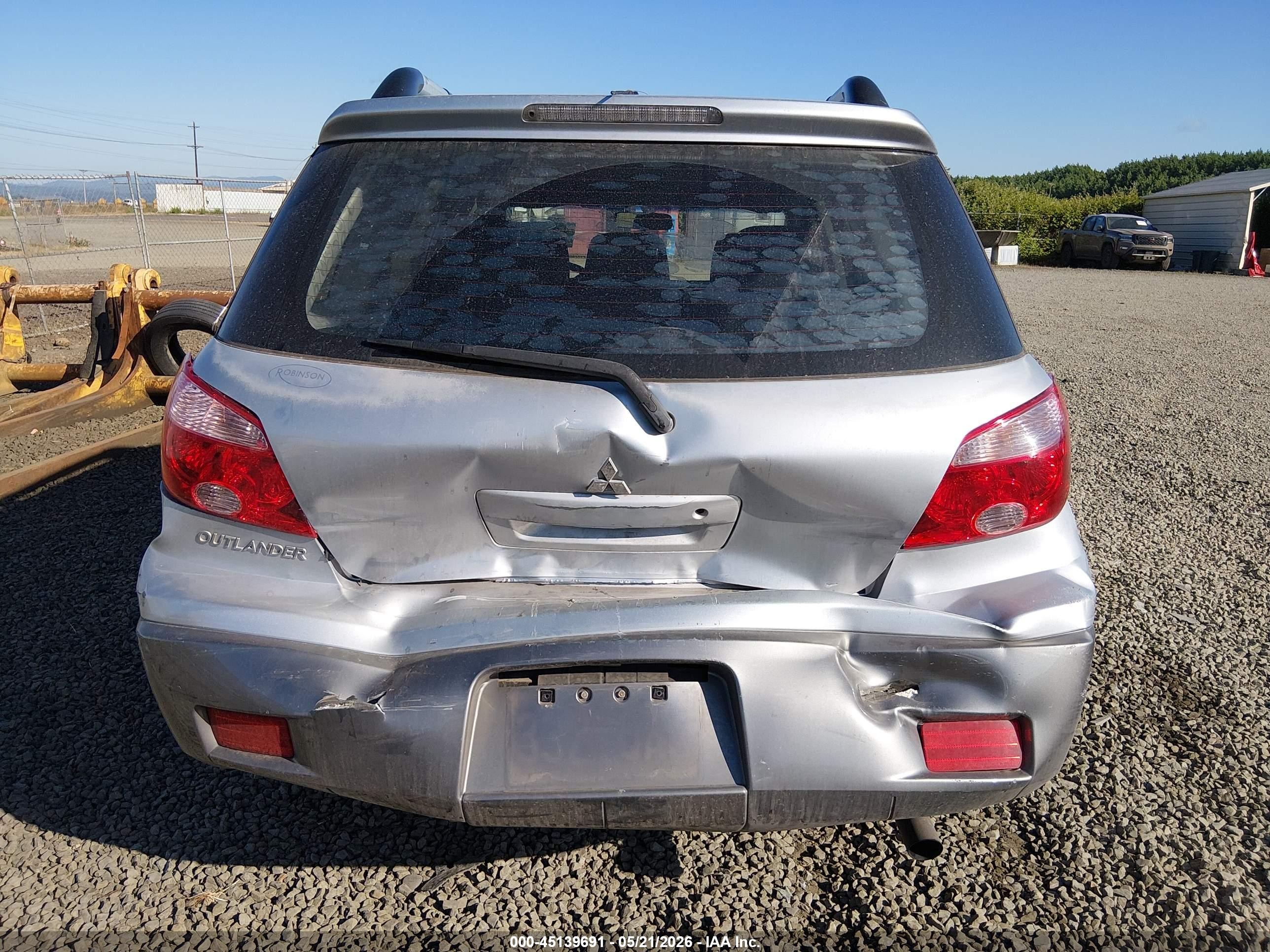 2005 Mitsubishi Outlander Ls Silver vin: JA4LX31F05U040750