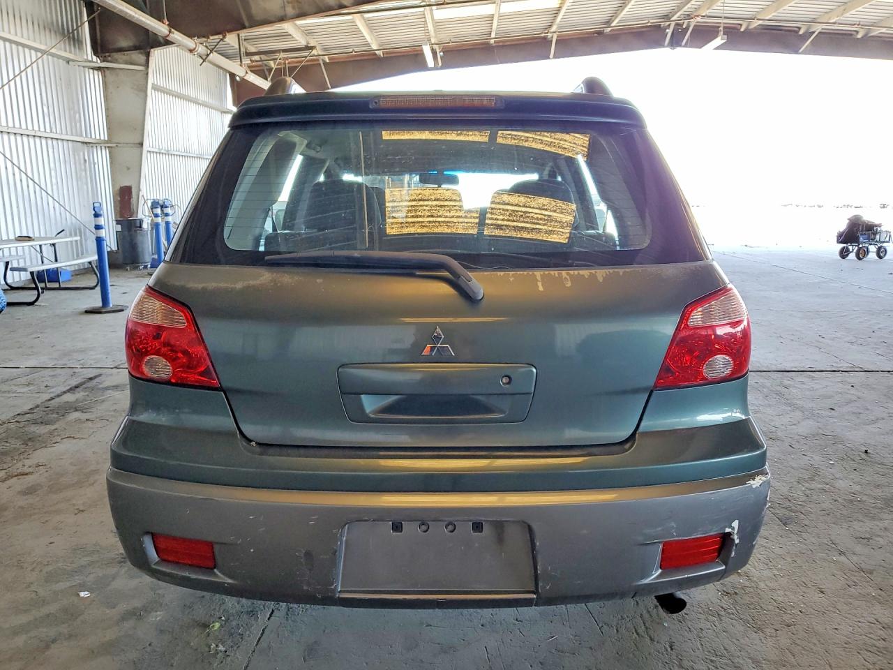 2005 Mitsubishi Outlander Ls Green vin: JA4LX31F35U028785