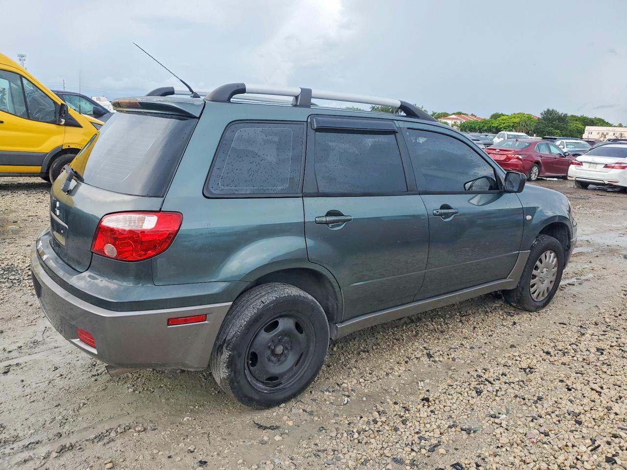 2006 Mitsubishi Outlander Ls Green vin: JA4LX31F76U002773