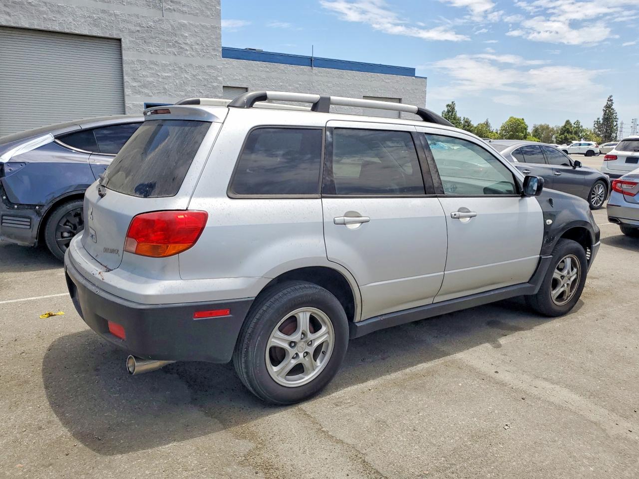 2003 Mitsubishi Outlander Ls Silver vin: JA4LX31G93U029316