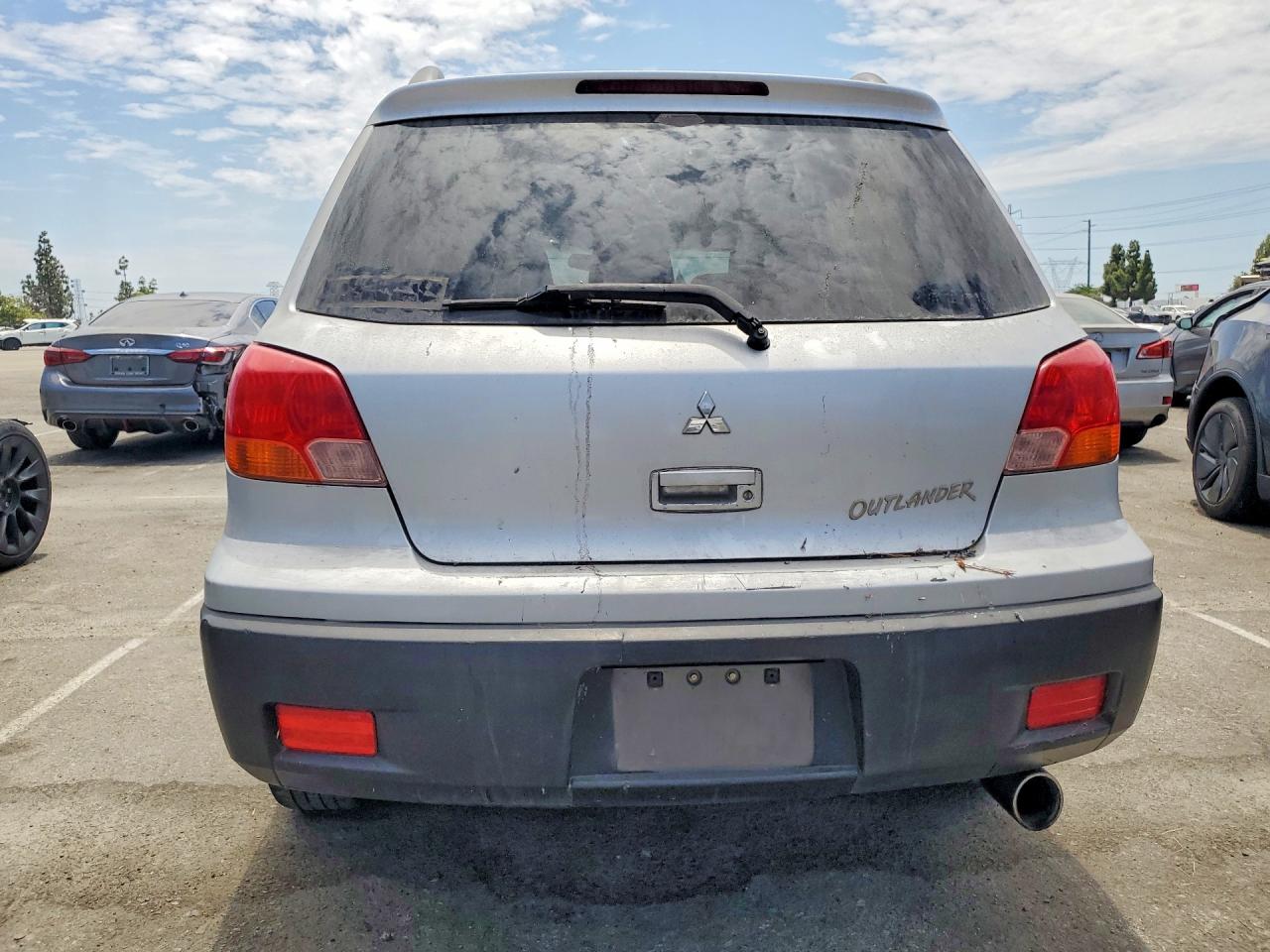2003 Mitsubishi Outlander Ls Silver vin: JA4LX31G93U029316
