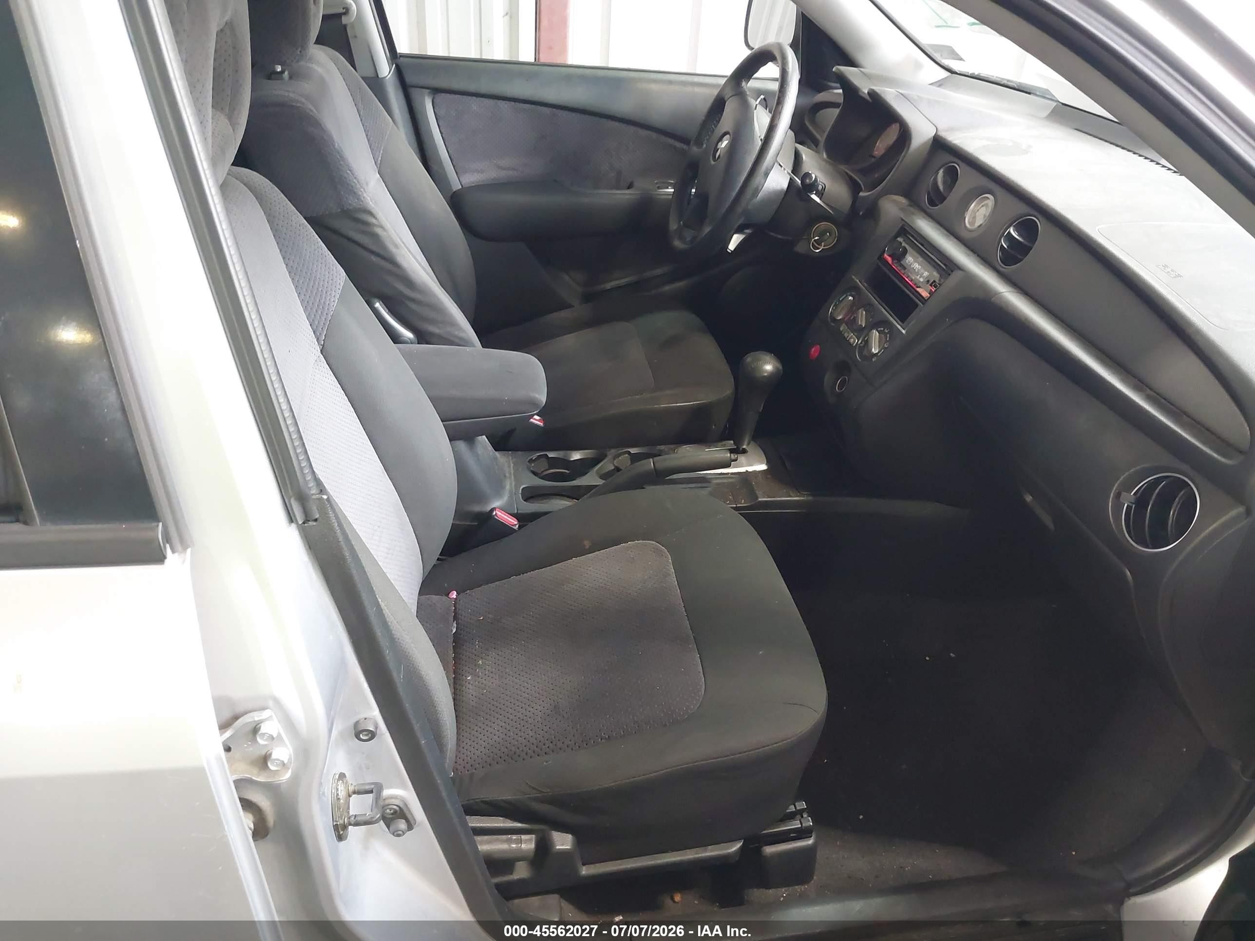 2004 Mitsubishi Outlander Xls Серебряный vin: JA4LX41F64U043804