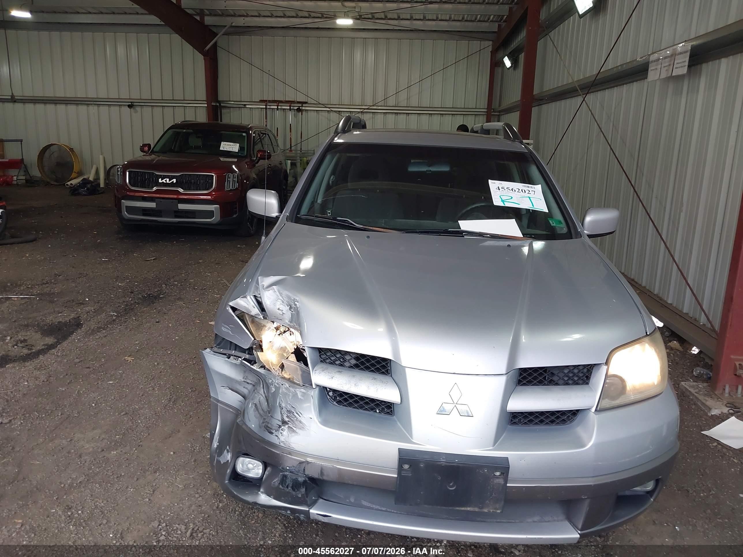 2004 Mitsubishi Outlander Xls Серебряный vin: JA4LX41F64U043804