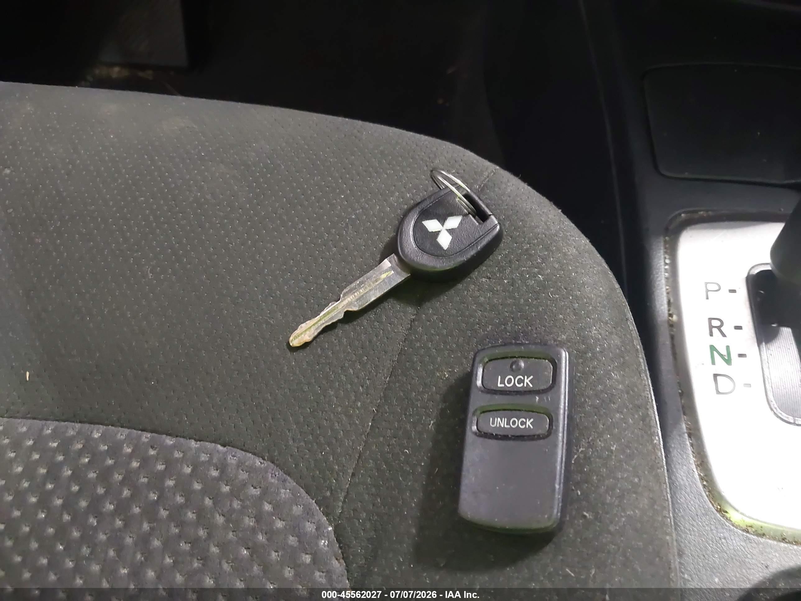 2004 Mitsubishi Outlander Xls Серебряный vin: JA4LX41F64U043804