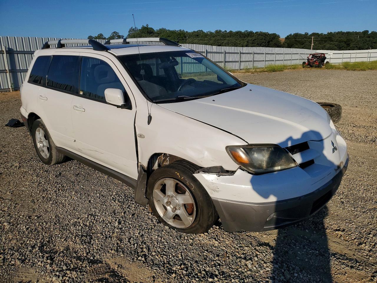 2003 Mitsubishi Outlander Xls White vin: JA4LX41G33U036946