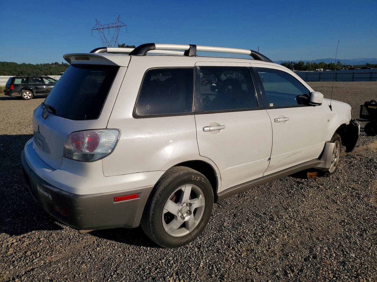 2003 Mitsubishi Outlander Xls White vin: JA4LX41G33U036946