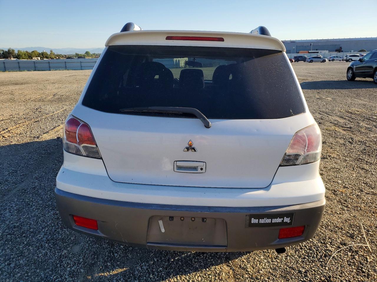 2003 Mitsubishi Outlander Xls White vin: JA4LX41G33U036946