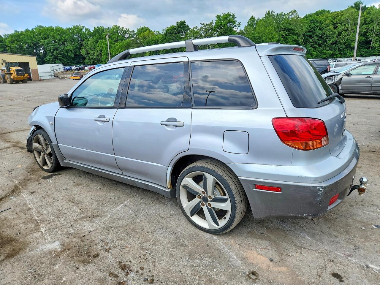 2004 Mitsubishi Outlander Ls Silver vin: JA4LZ31F34U060547