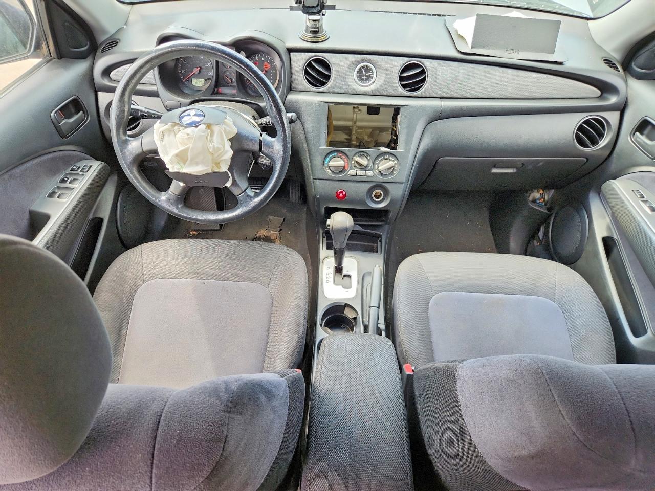 2004 Mitsubishi Outlander Ls Silver vin: JA4LZ31F34U060547