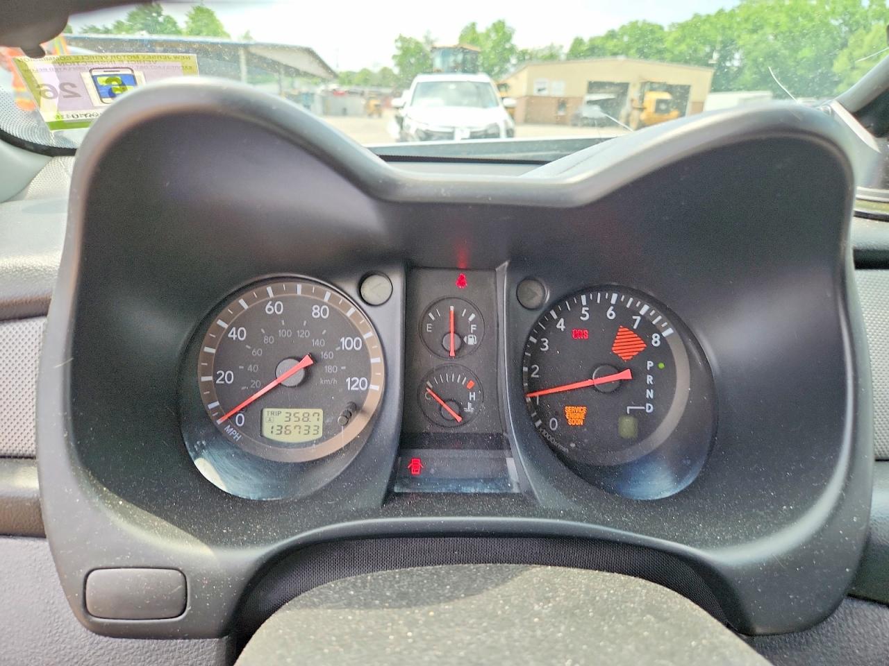 2004 Mitsubishi Outlander Ls Silver vin: JA4LZ31F34U060547