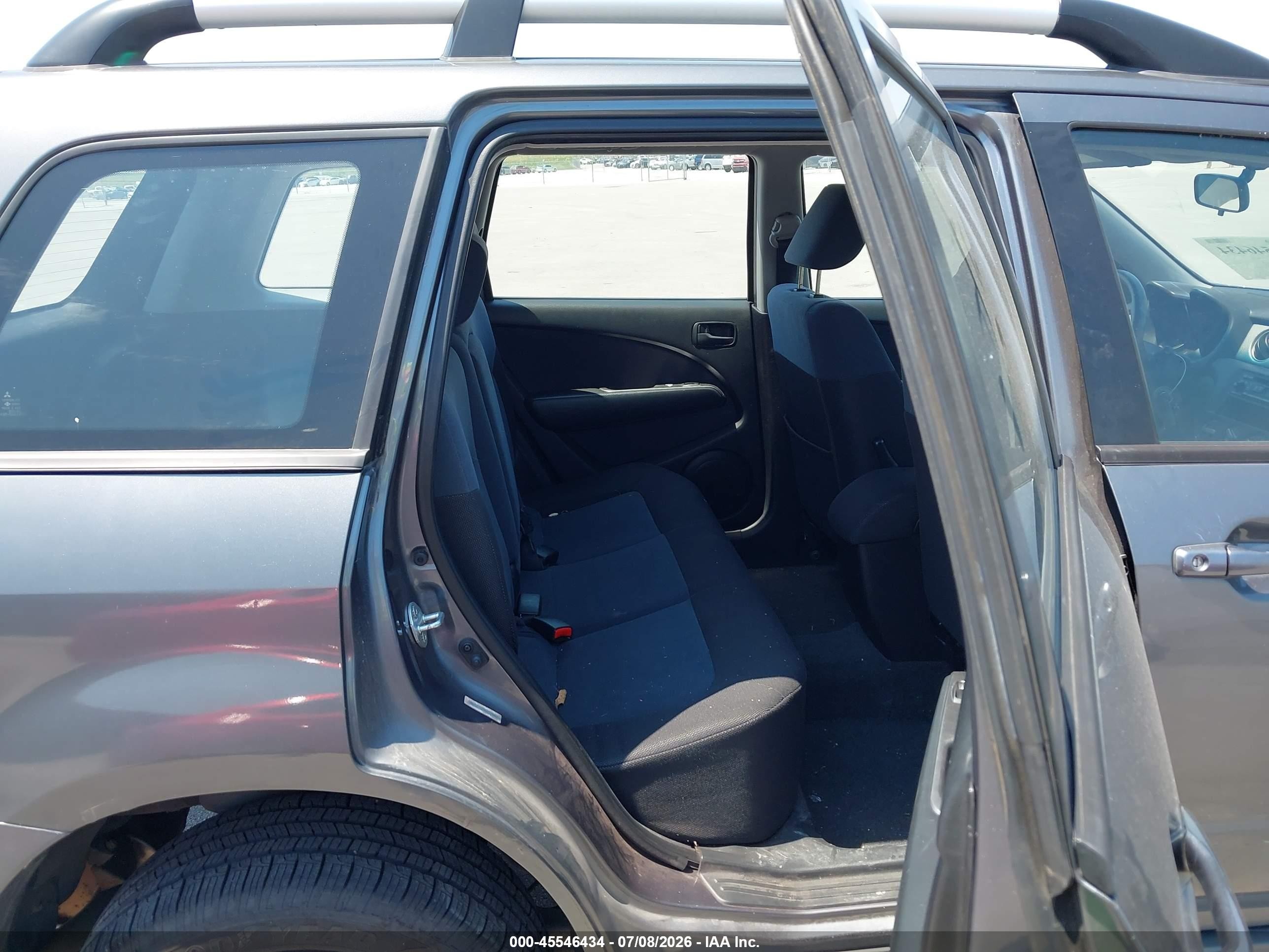 2006 Mitsubishi Outlander Ls Gray vin: JA4LZ31F66U028467