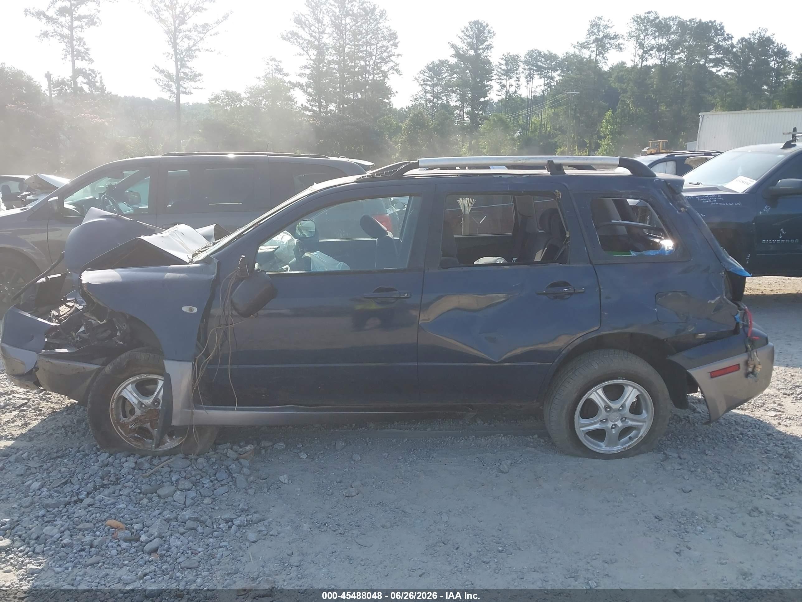 2004 Mitsubishi Outlander Ls Black vin: JA4LZ31F74U054203