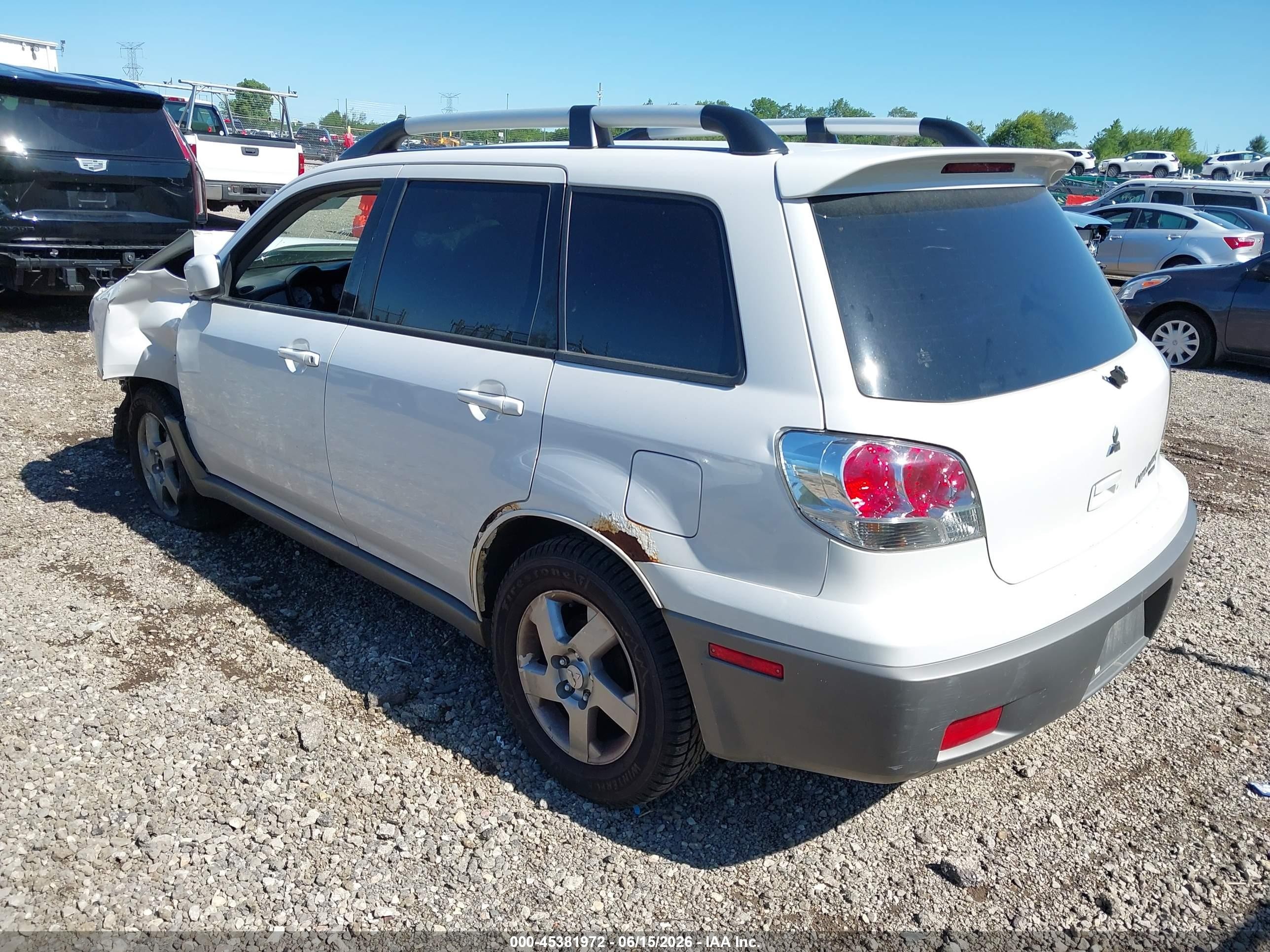 2003 Mitsubishi Outlander Xls White vin: JA4LZ41G33U025889
