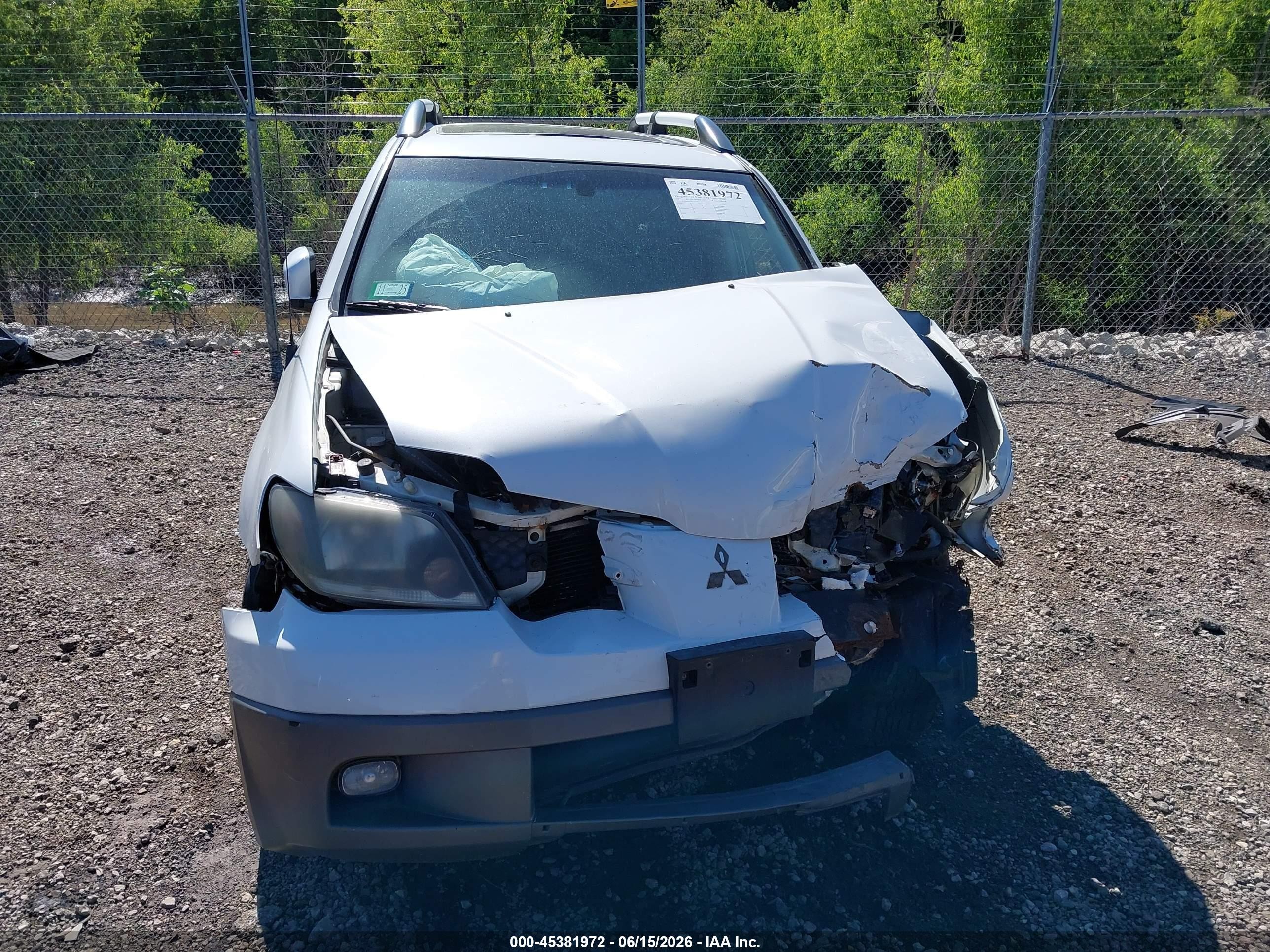2003 Mitsubishi Outlander Xls White vin: JA4LZ41G33U025889