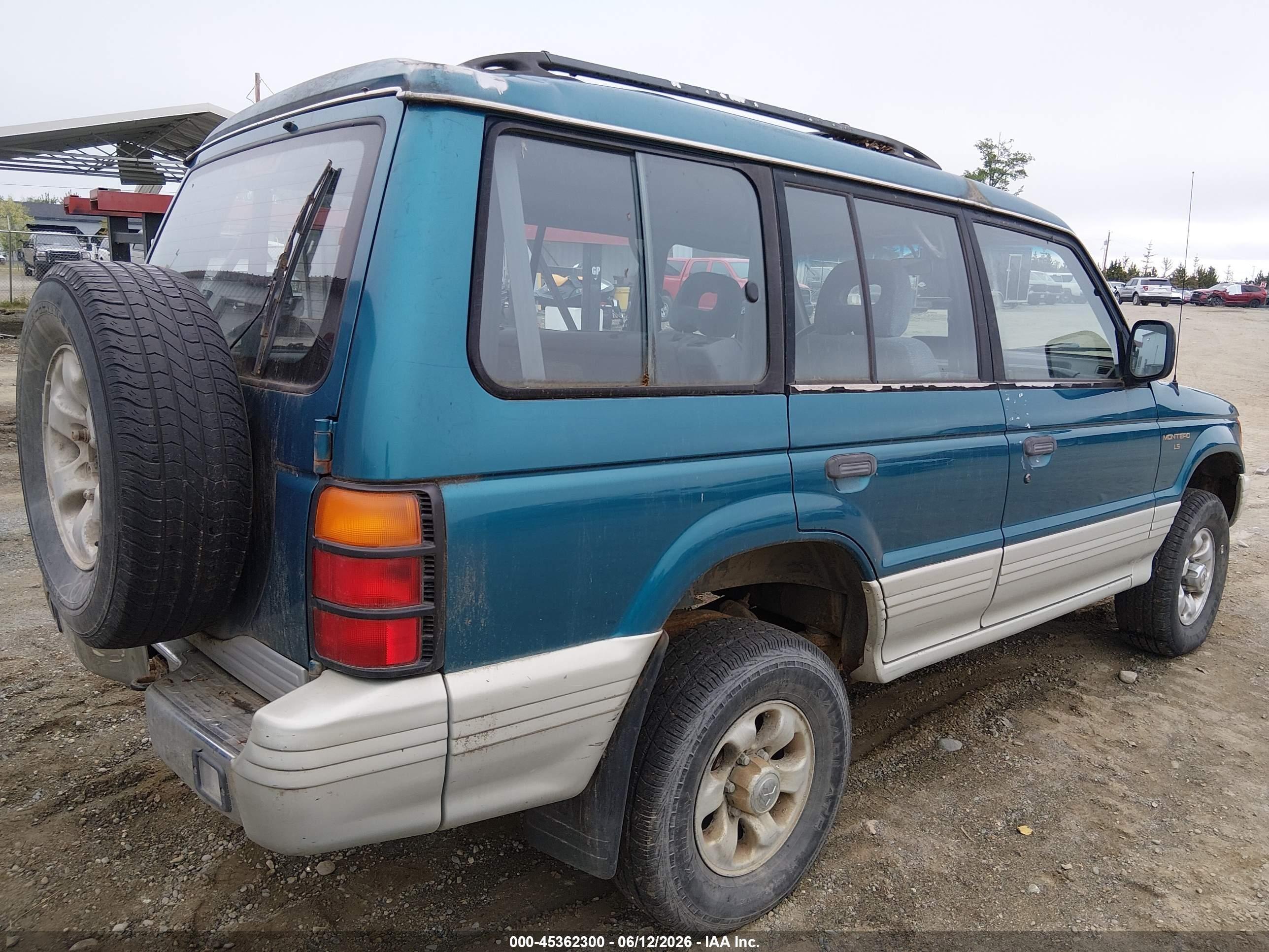 1995 Mitsubishi Montero Ls Teal vin: JA4MR41H0SJ014183