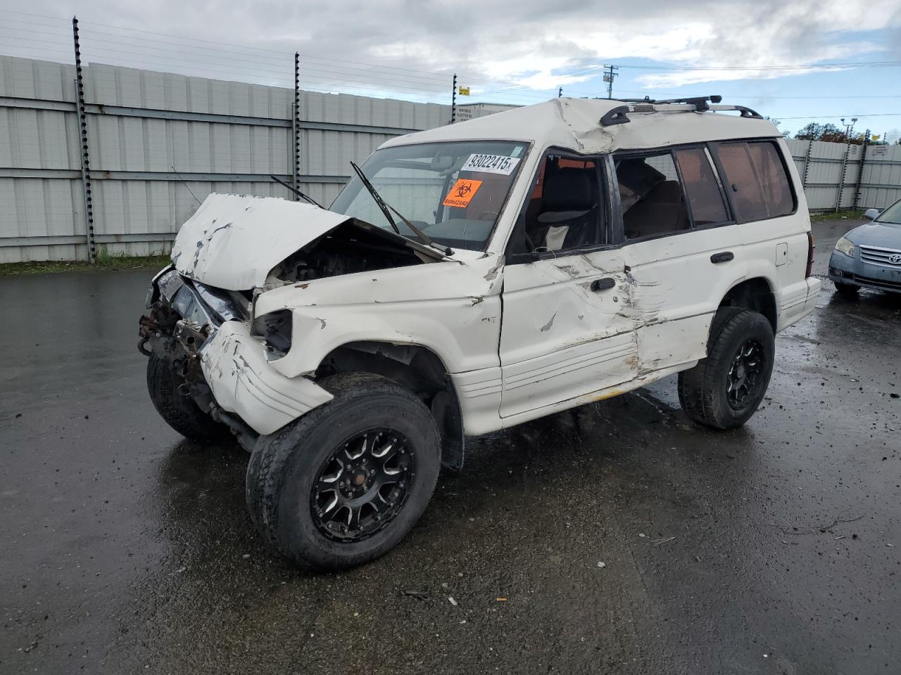 1995 Mitsubishi Montero Ls Белый vin: JA4MR41H2SJ009521