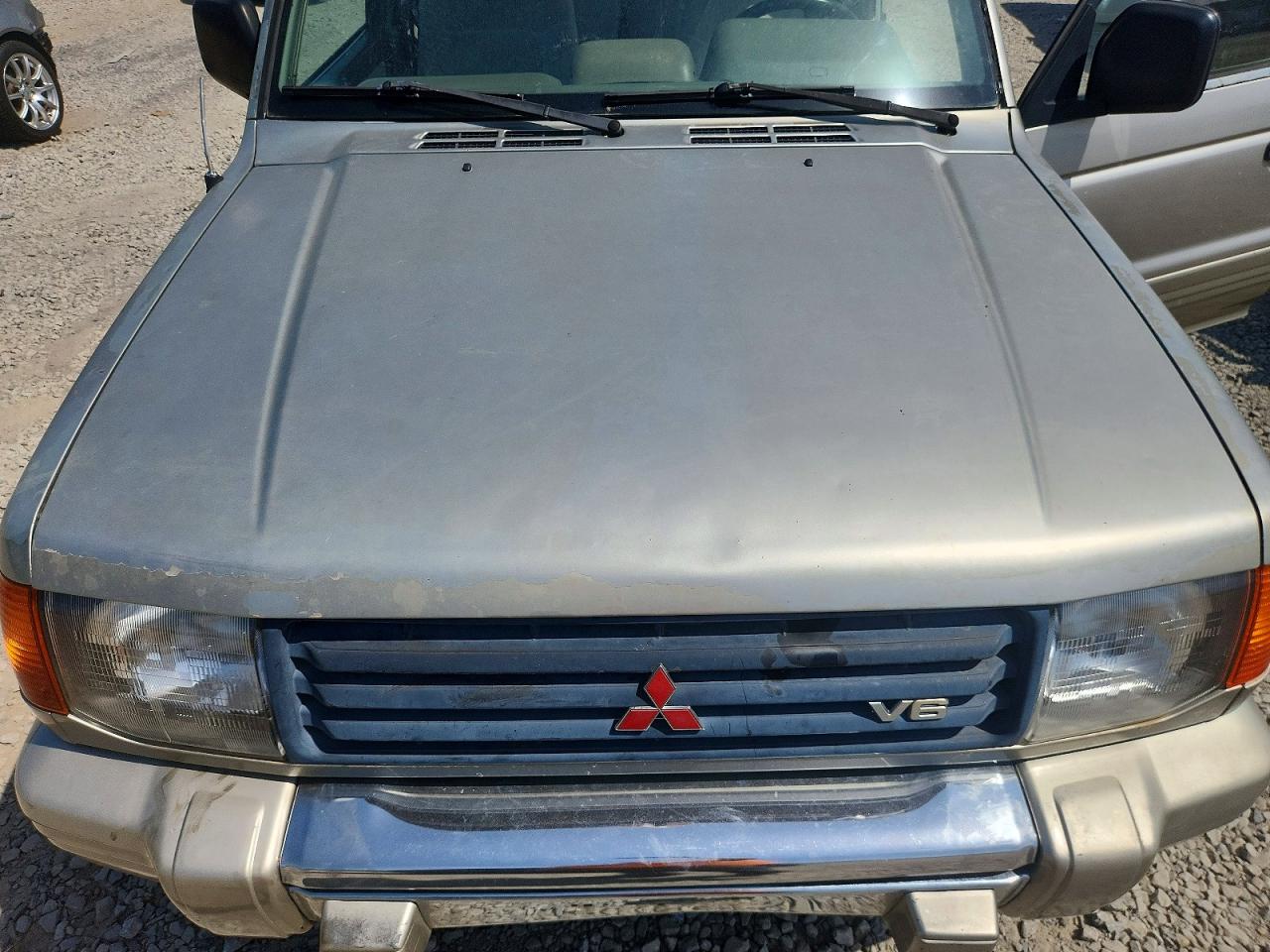 1996 Mitsubishi Montero Ls Beige vin: JA4MR41H6TJ001293