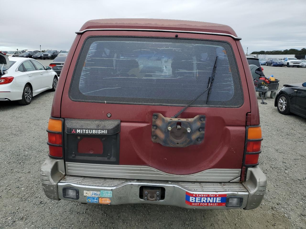 1996 Mitsubishi Montero Ls Maroon vin: JA4MR41H6TJ002363