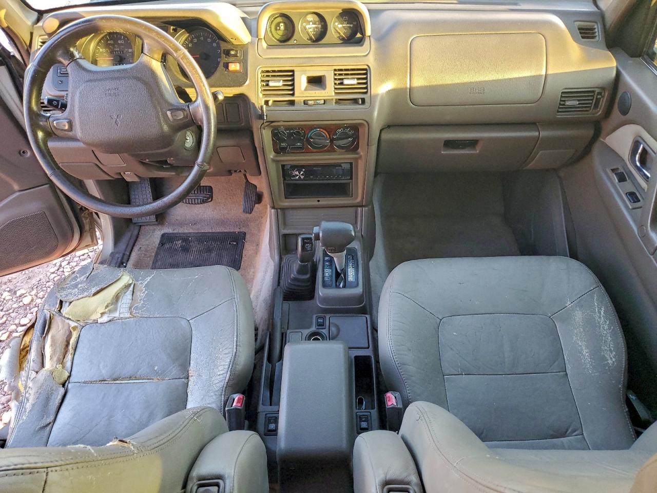 1997 Mitsubishi Montero Ls Silver vin: JA4MR41R1VJ010334