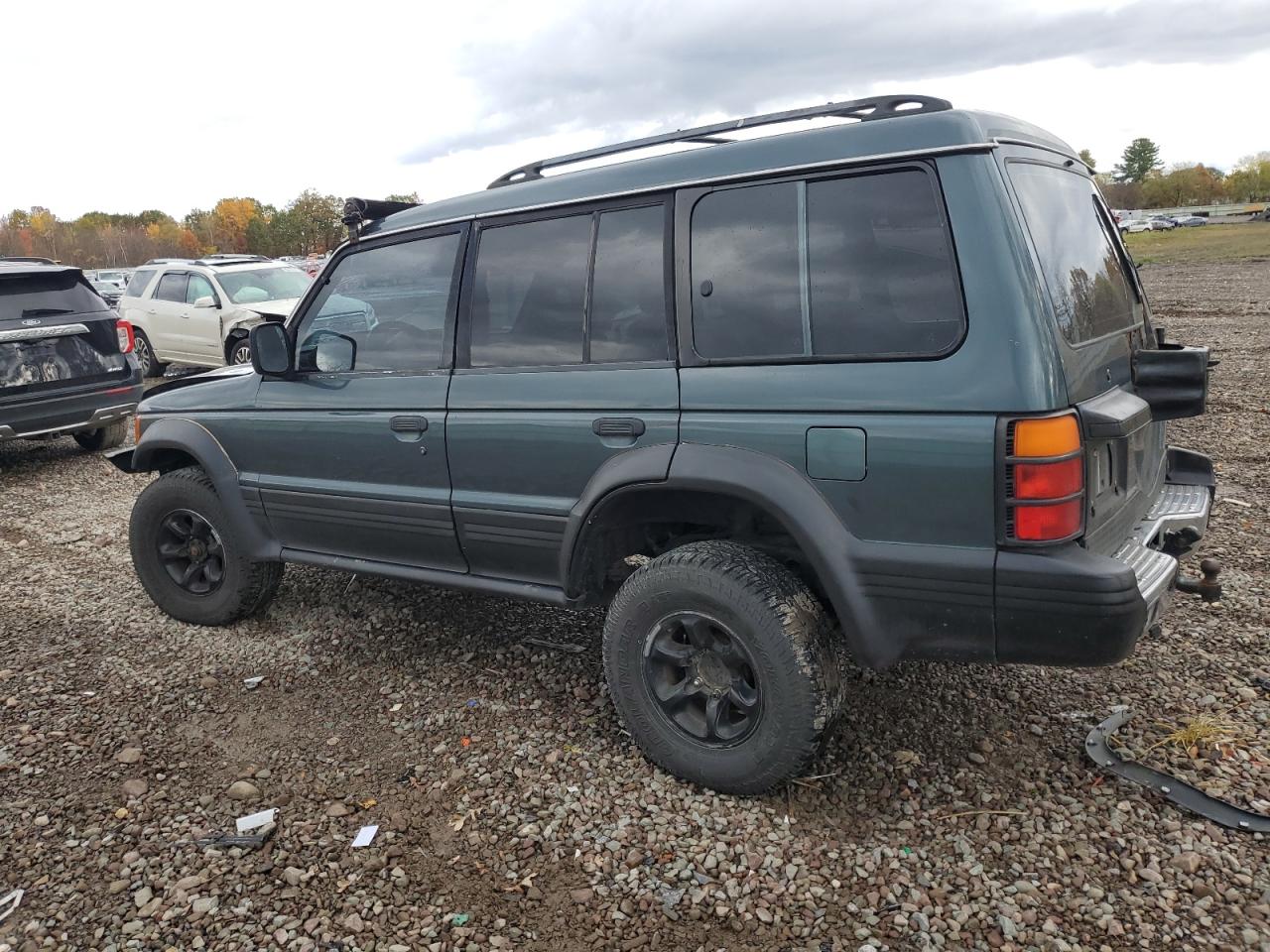 1995 Mitsubishi Montero Sr Зеленый vin: JA4MR51M3SJ018960