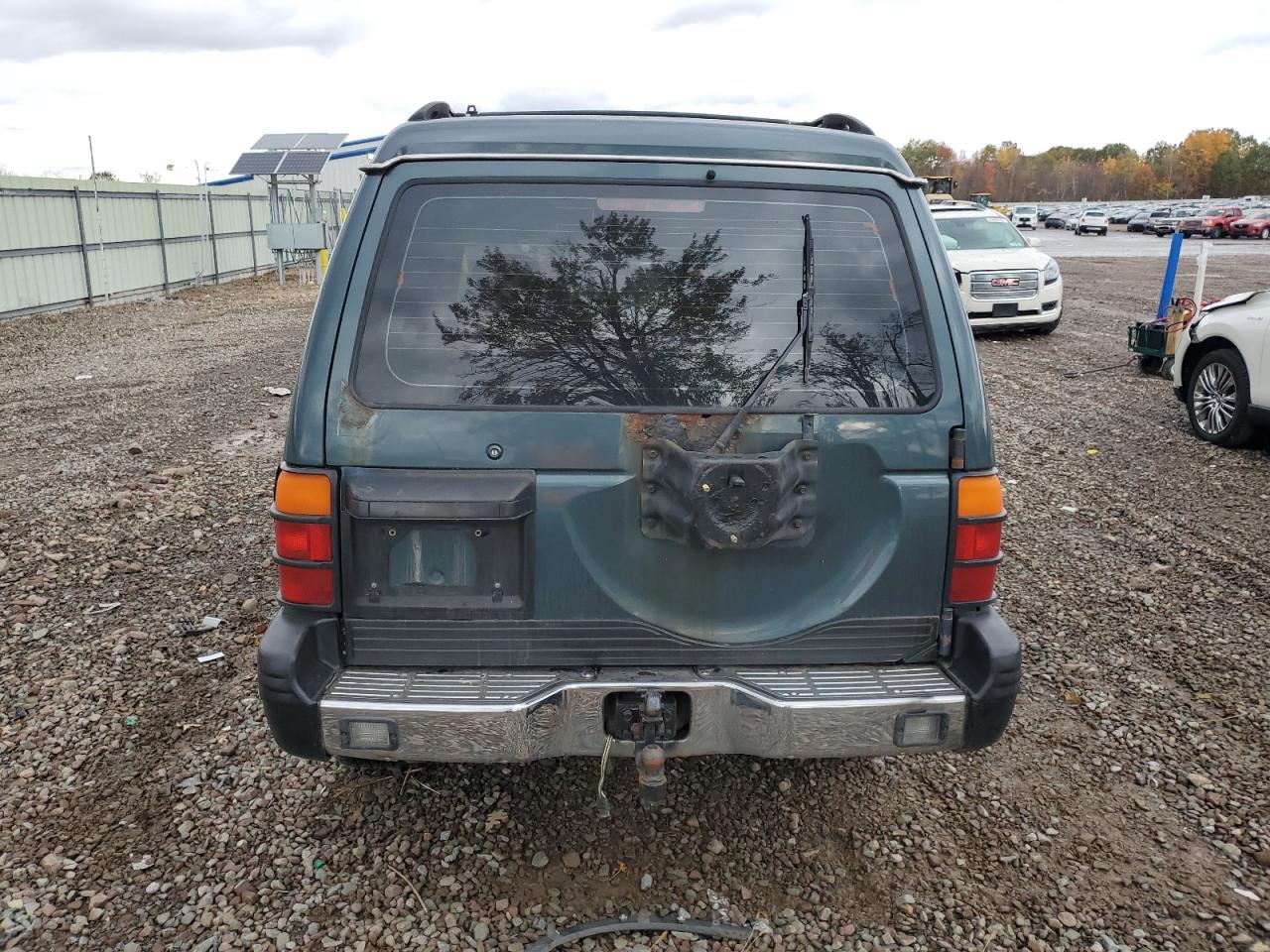 1995 Mitsubishi Montero Sr Зеленый vin: JA4MR51M3SJ018960