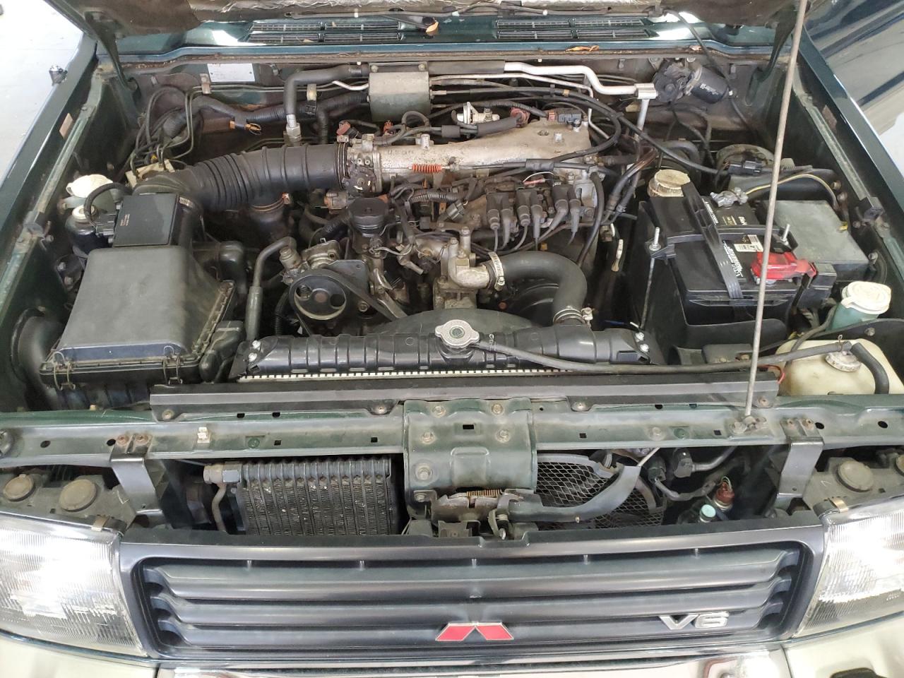 1997 Mitsubishi Montero Sr Turquoise vin: JA4MR51R7VJ001076