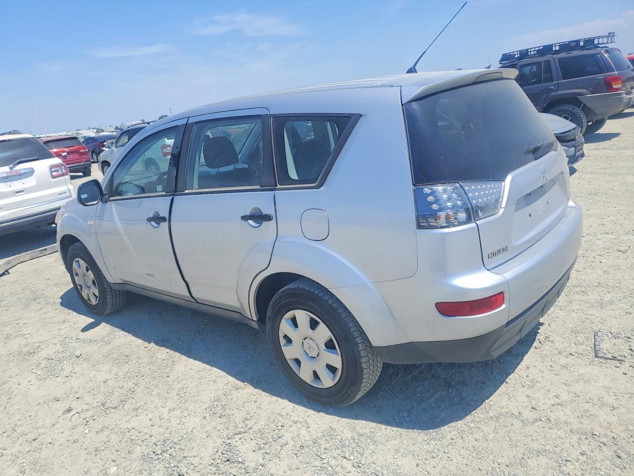 2007 Mitsubishi Outlander Es Silver vin: JA4MS31X67U002888