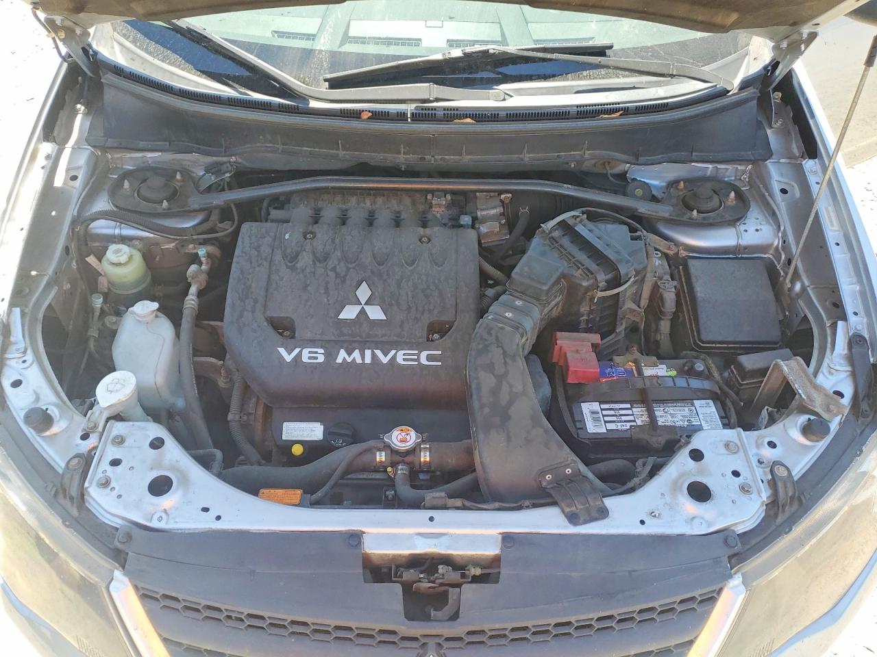 2007 Mitsubishi Outlander Es Silver vin: JA4MS31X67U002888